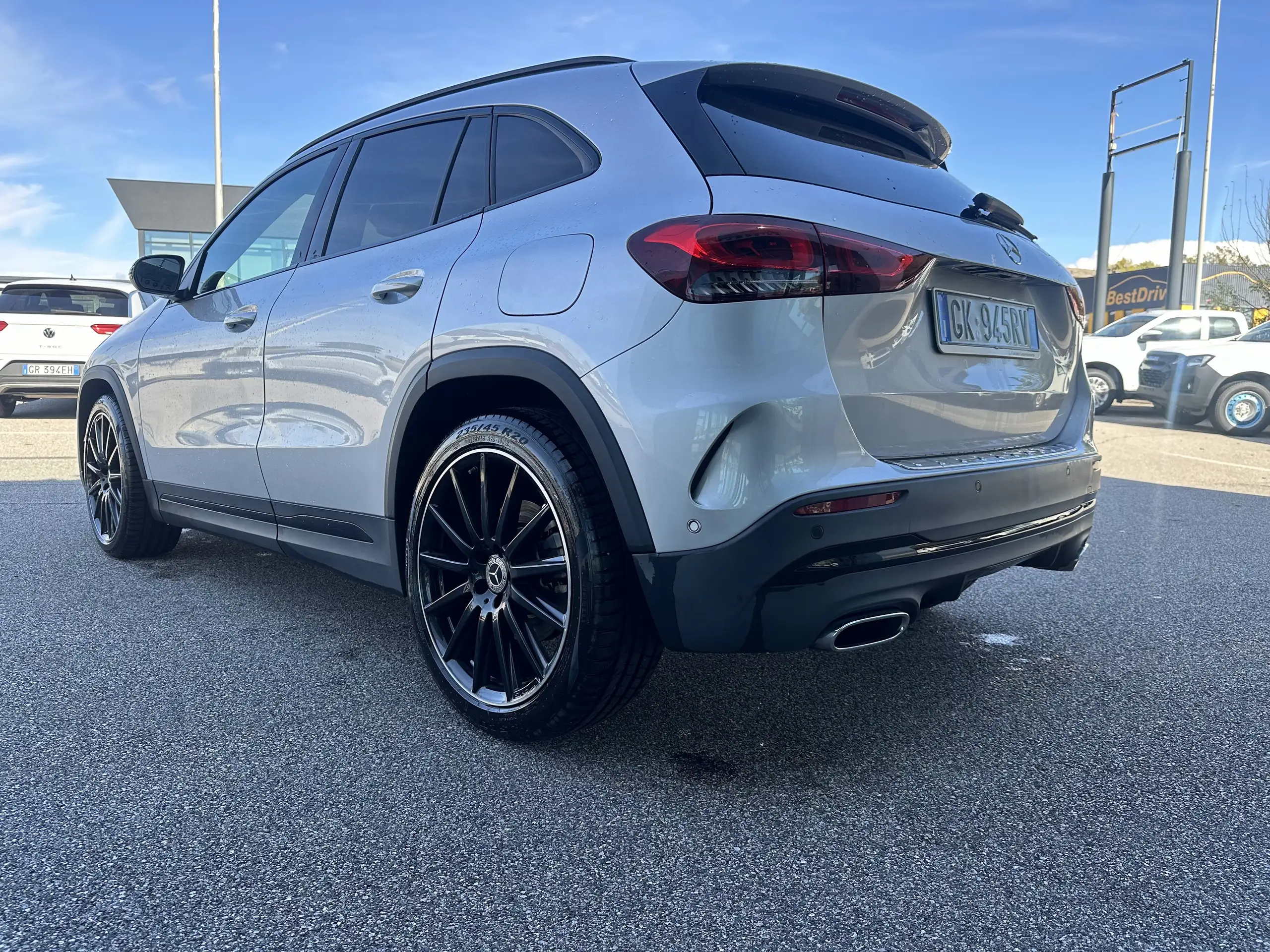 Mercedes-Benz - GLA 250