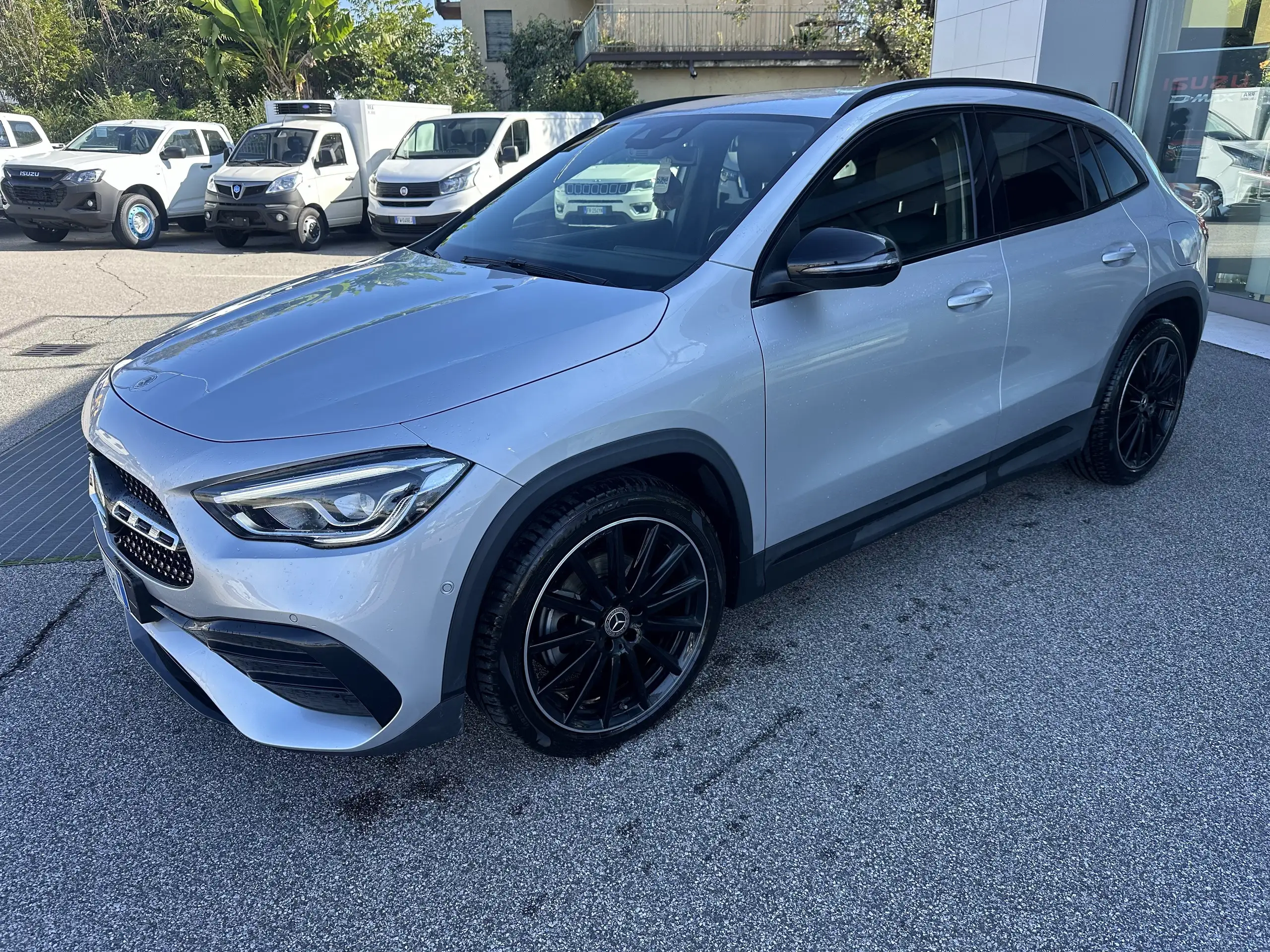 Mercedes-Benz - GLA 250