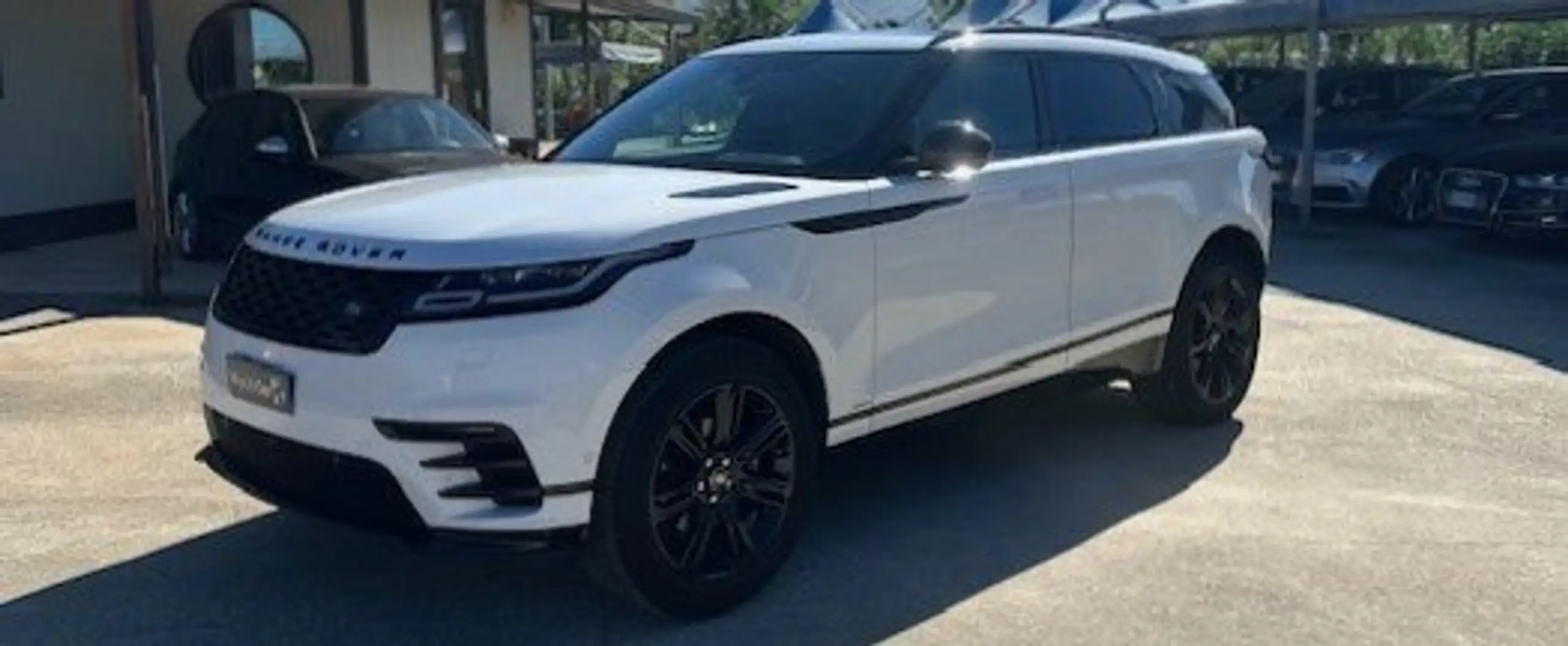 Land Rover - Range Rover Velar