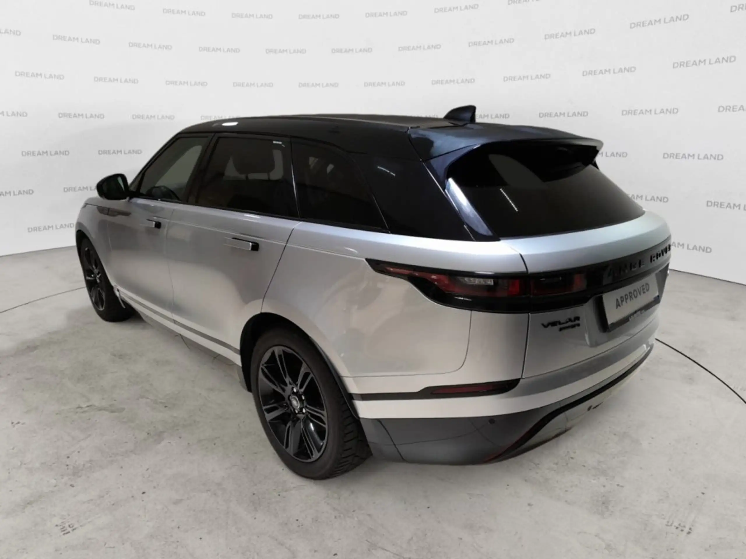 Land Rover - Range Rover Velar