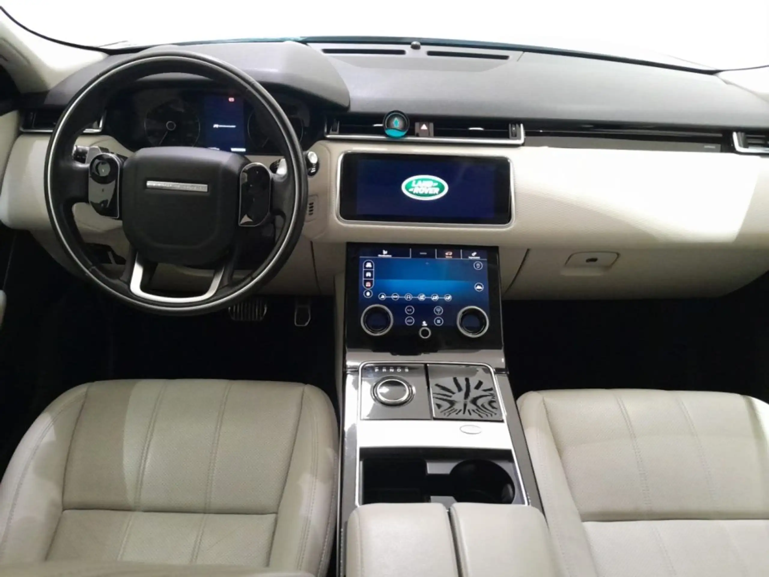 Land Rover - Range Rover Velar