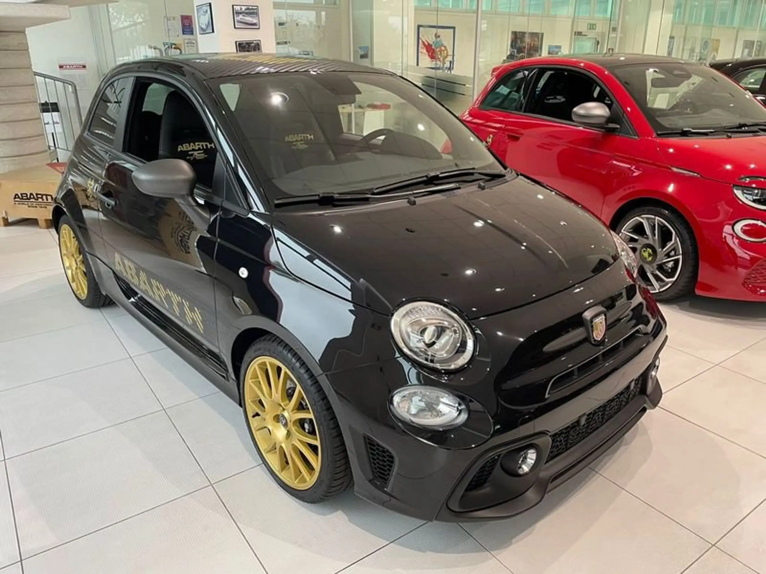 Abarth - 695