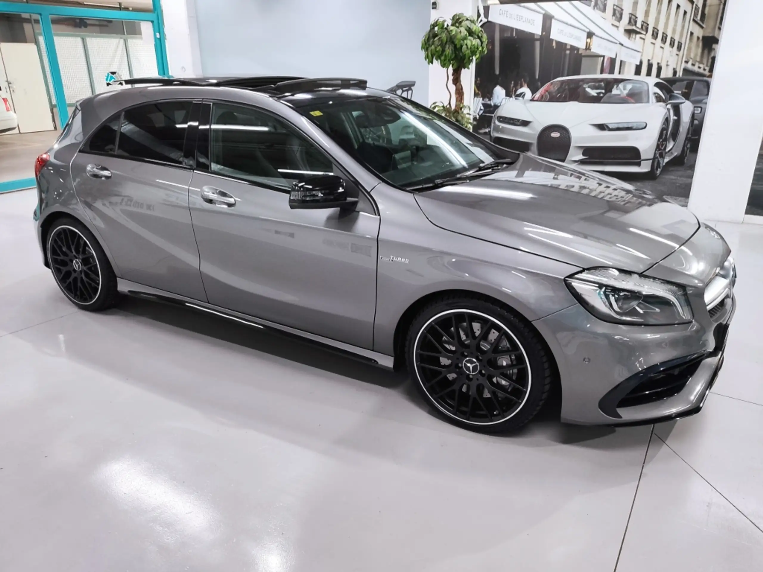 Mercedes-Benz - A 45 AMG