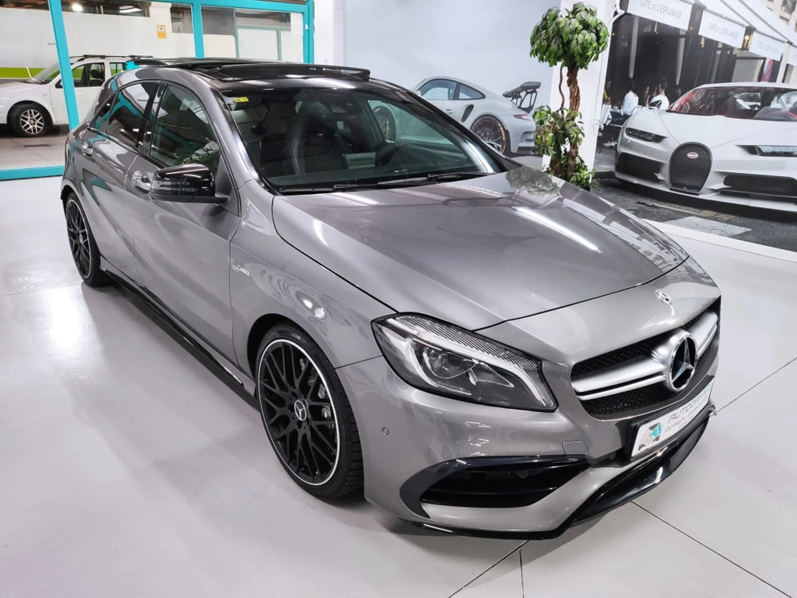 Mercedes-Benz - A 45 AMG