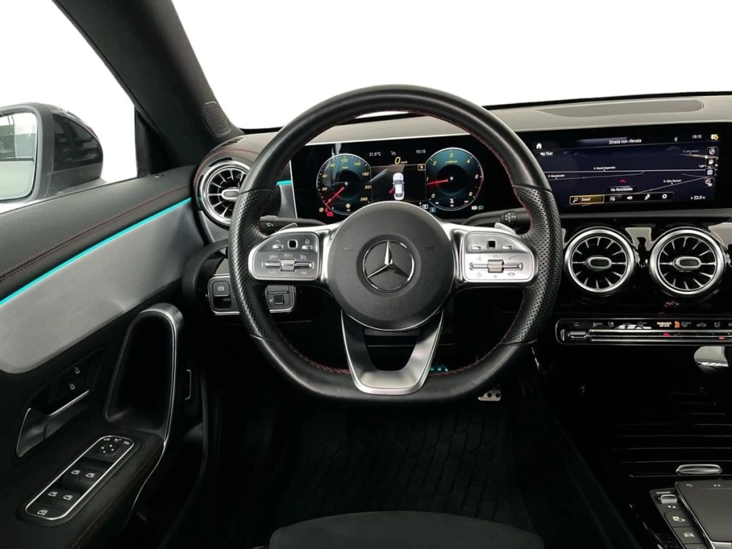 Mercedes-Benz - CLA 220