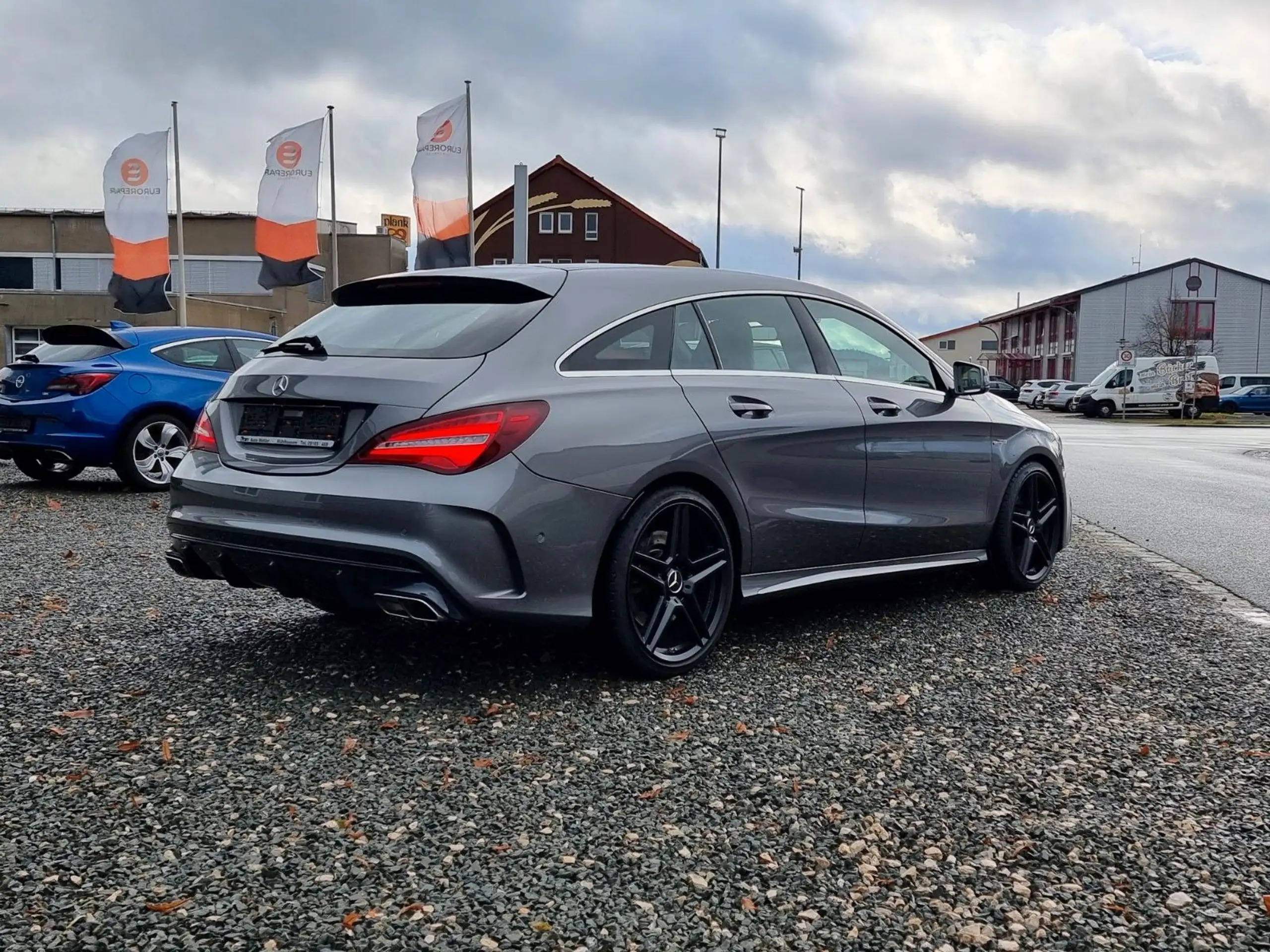 Mercedes-Benz - CLA 45 AMG