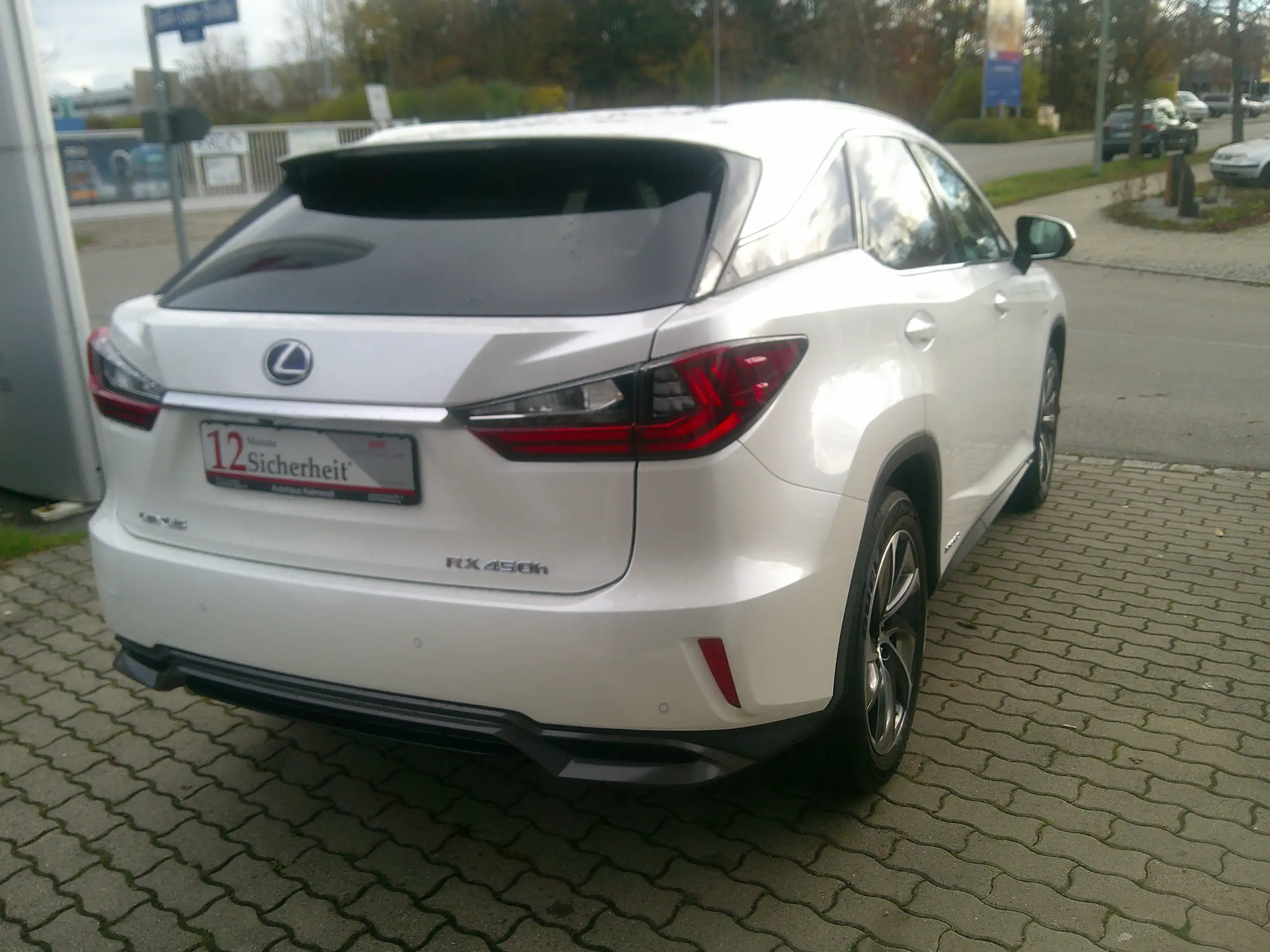 Lexus - RX 450h