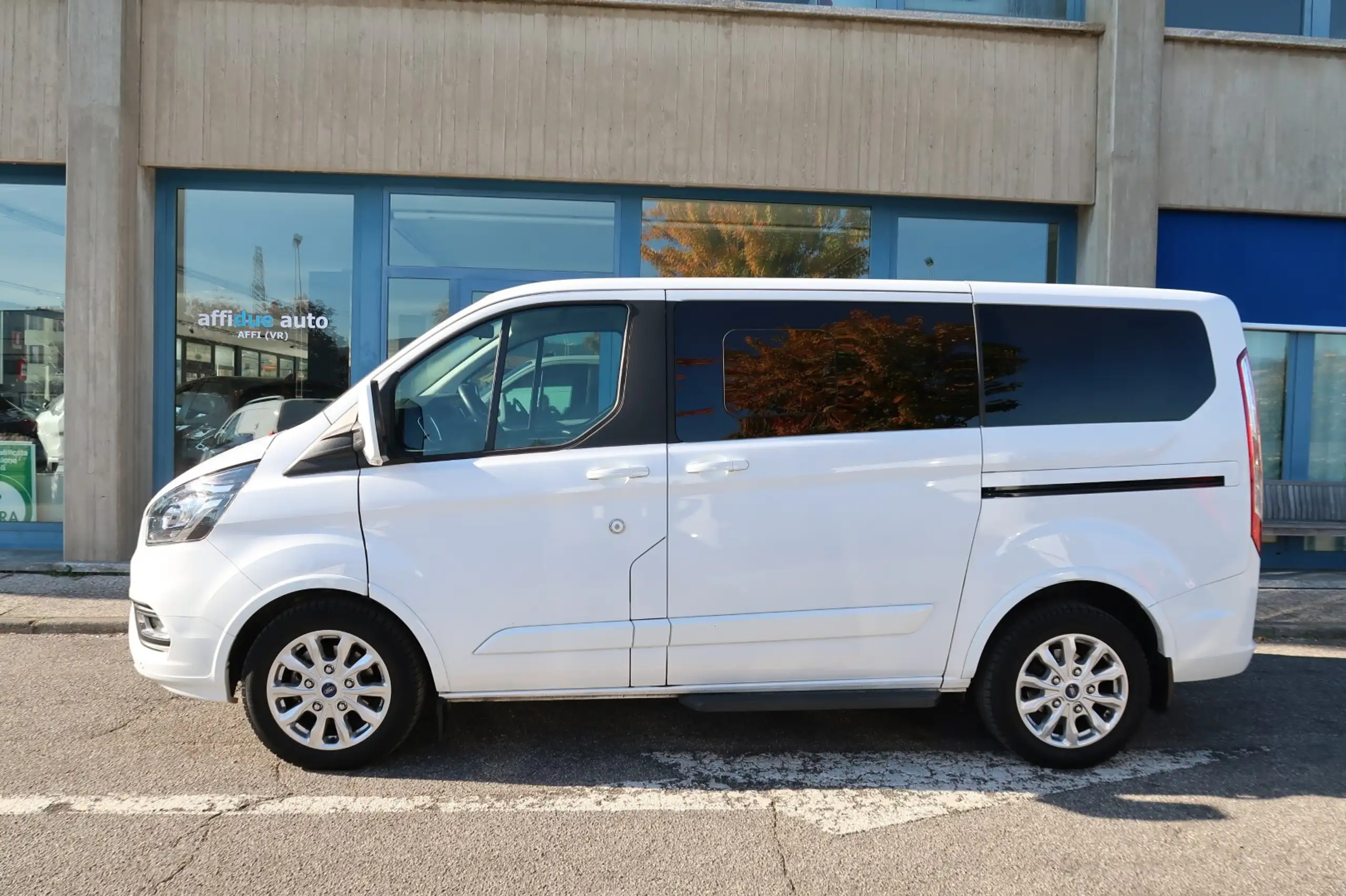 Ford - Tourneo Custom