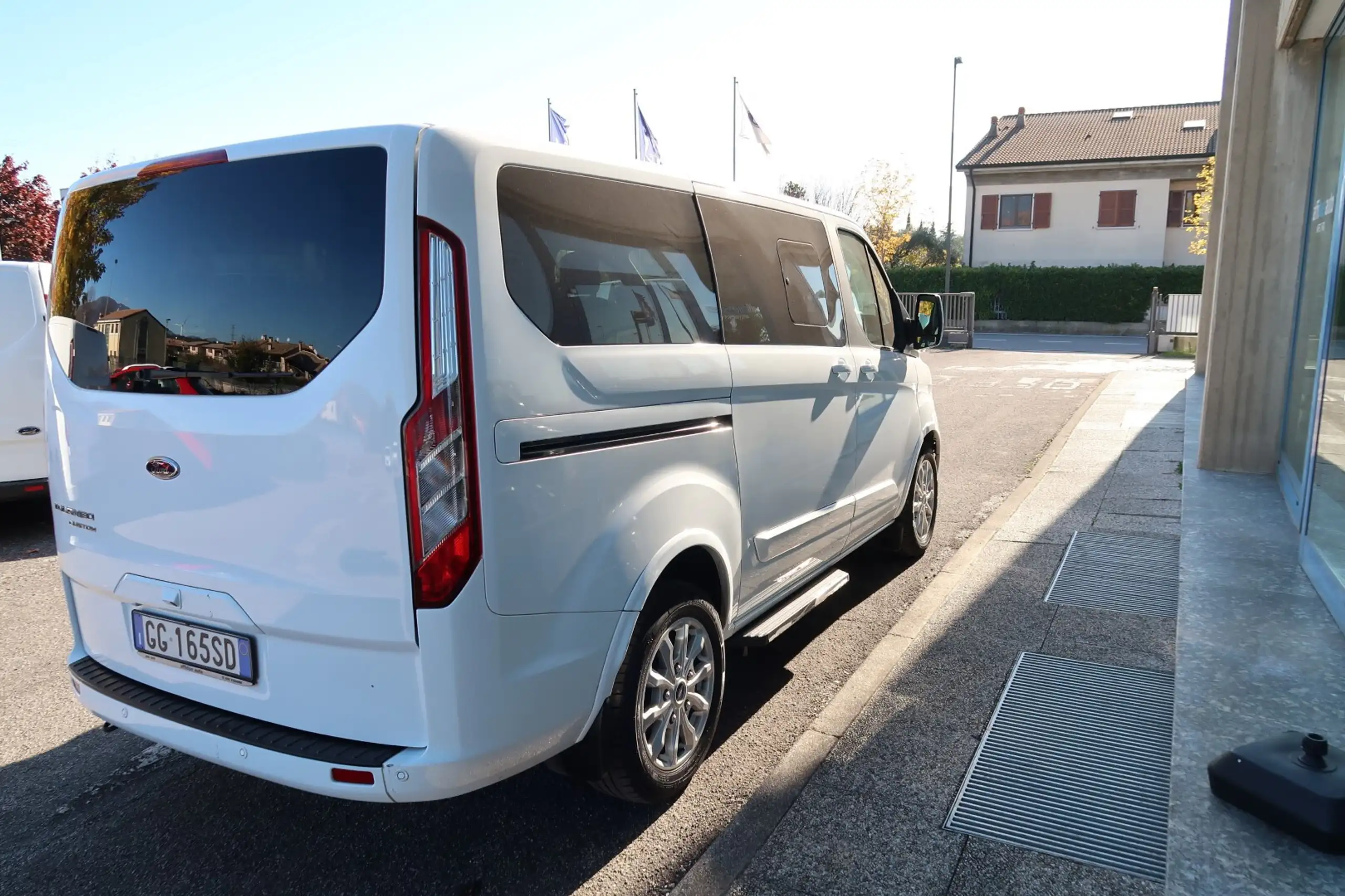 Ford - Tourneo Custom