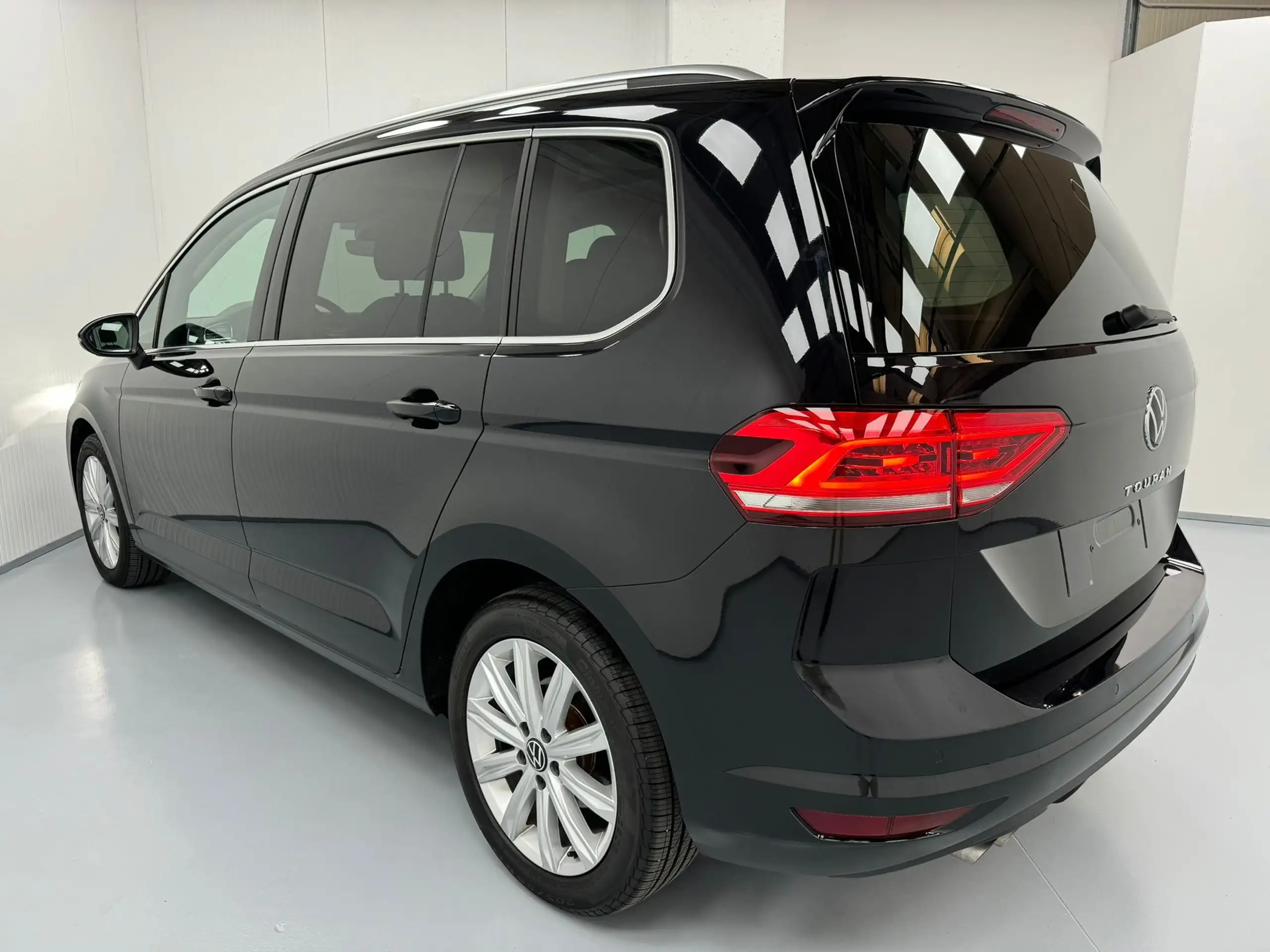 Volkswagen - Touran