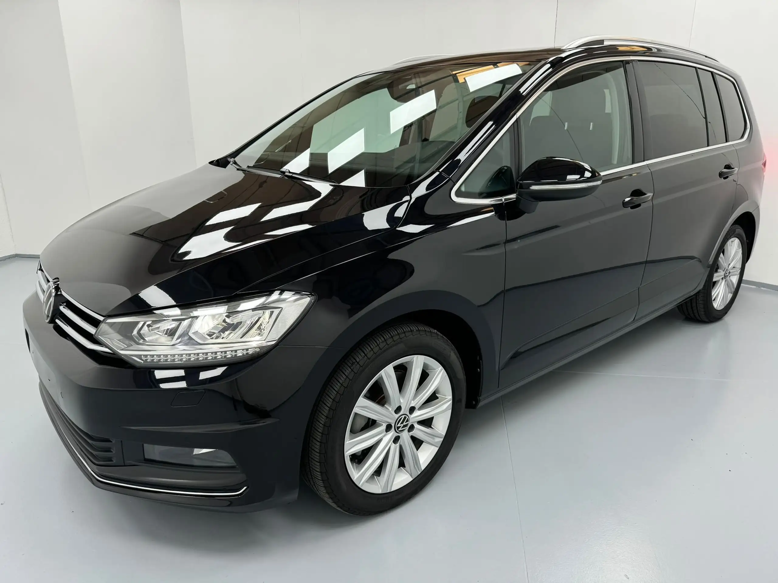 Volkswagen - Touran