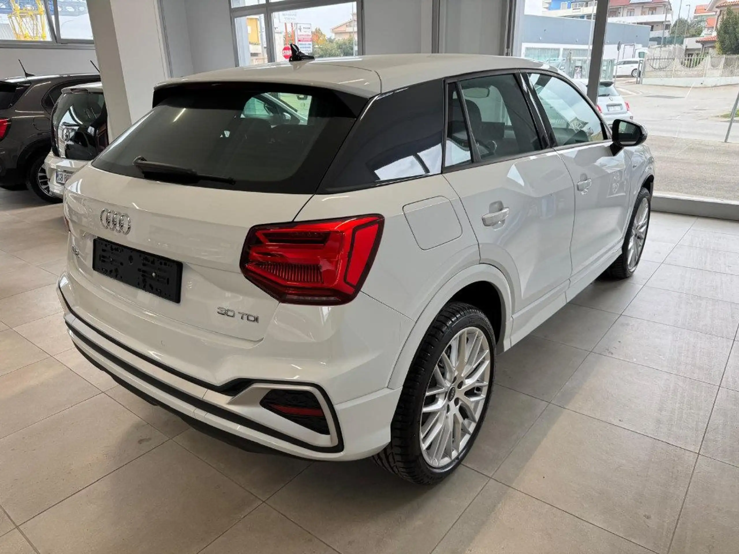 Audi - Q2