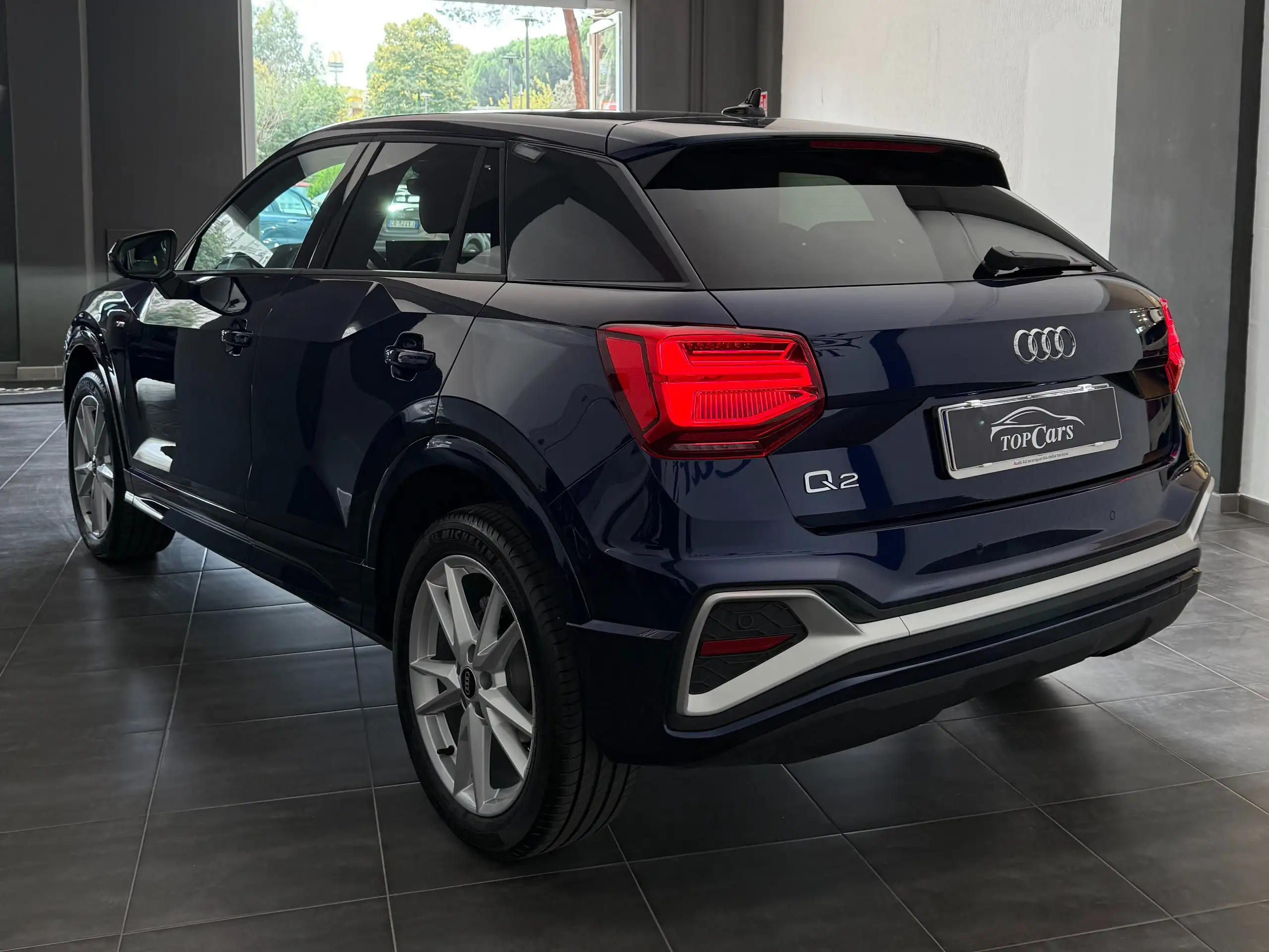 Audi - Q2