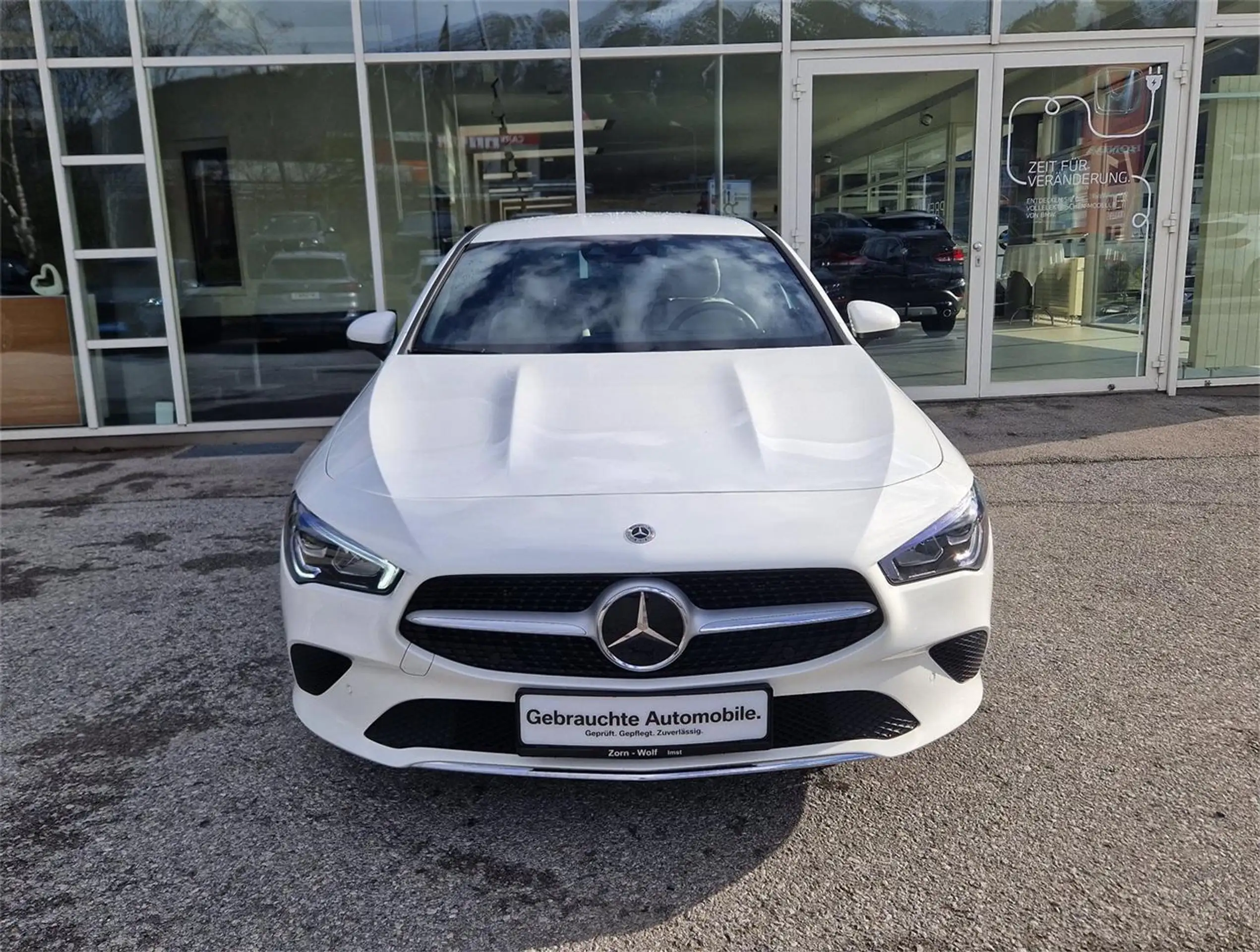 Mercedes-Benz - CLA 250