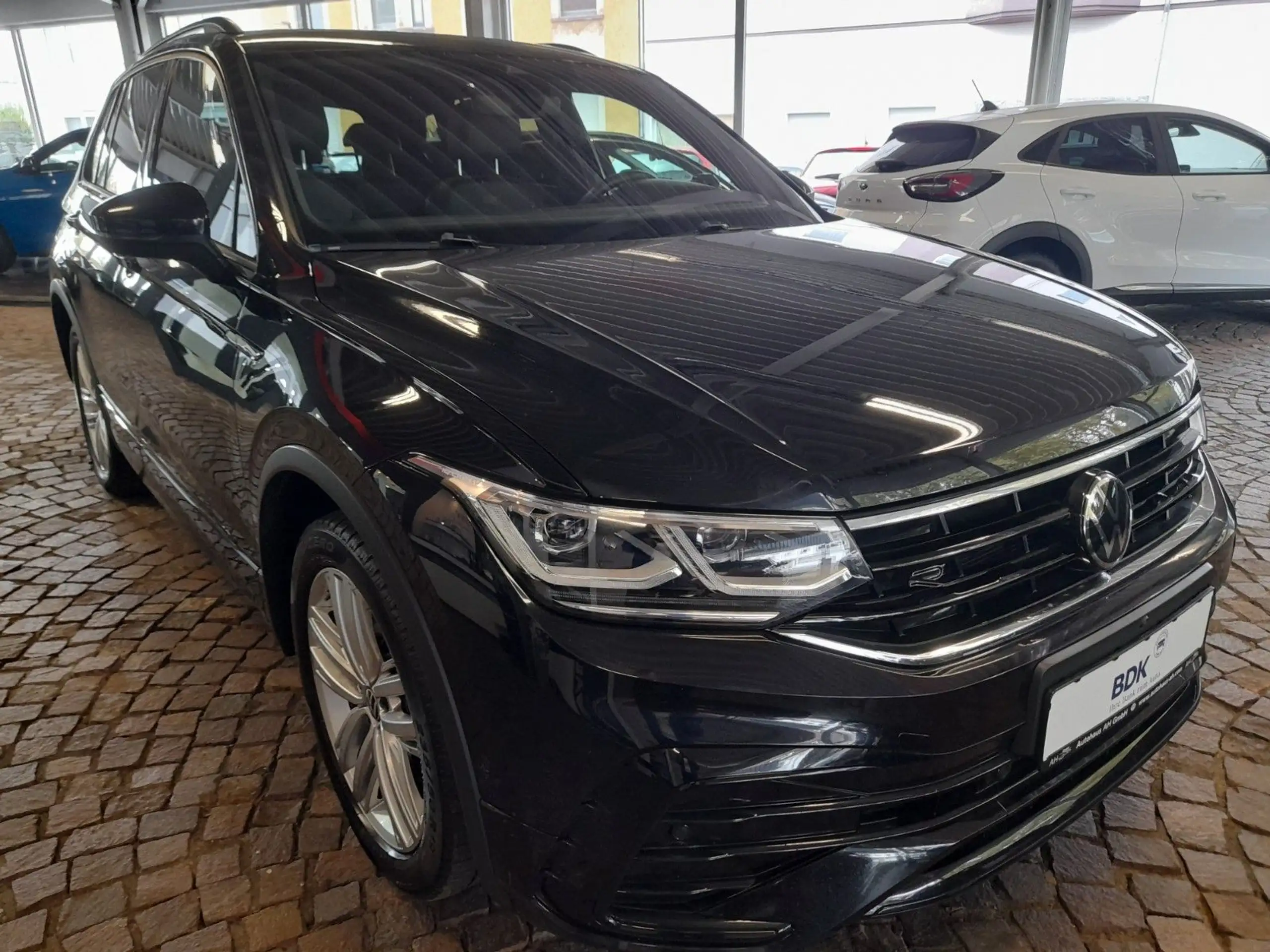 Volkswagen - Tiguan