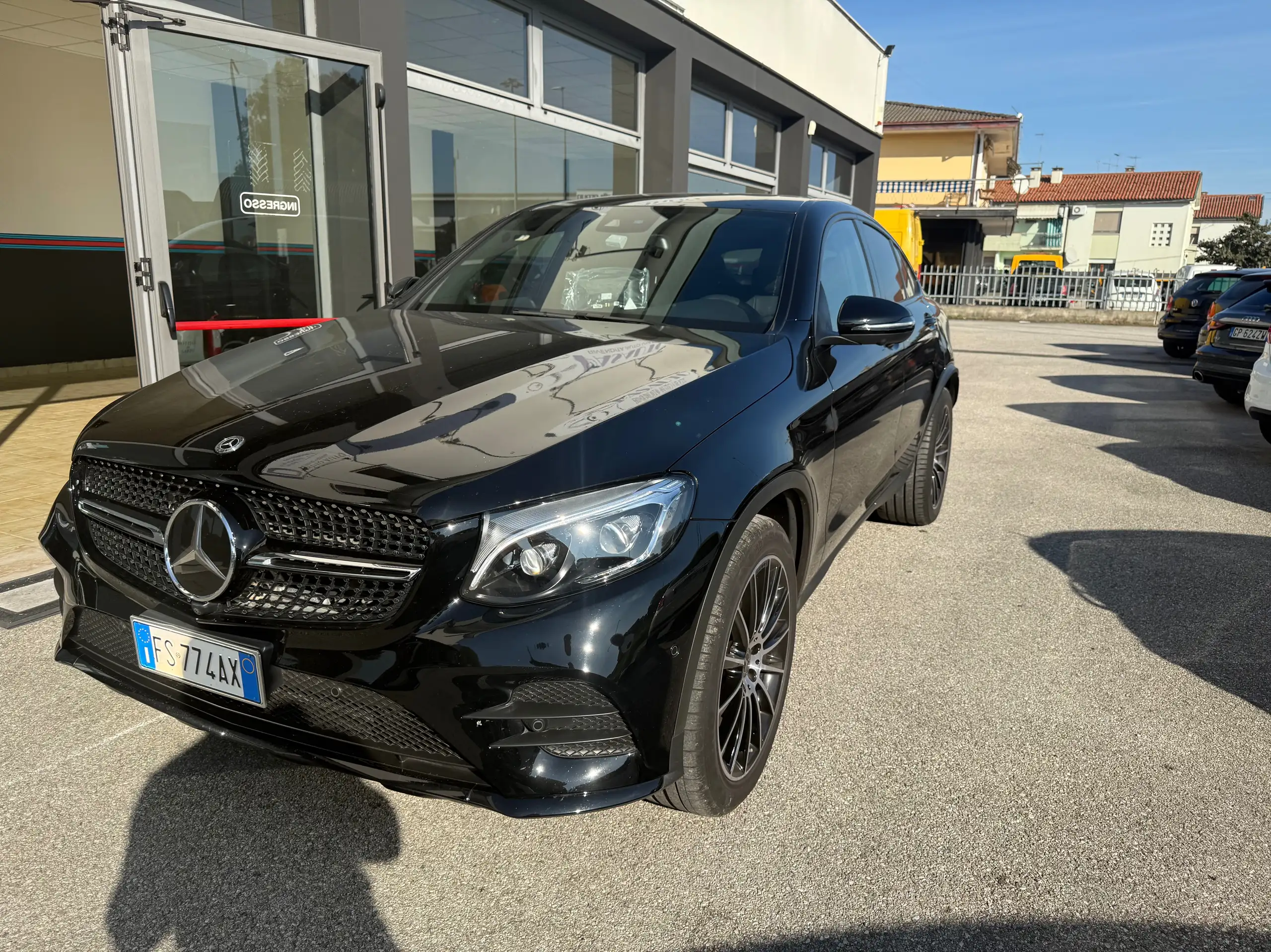 Mercedes-Benz - GLC 250