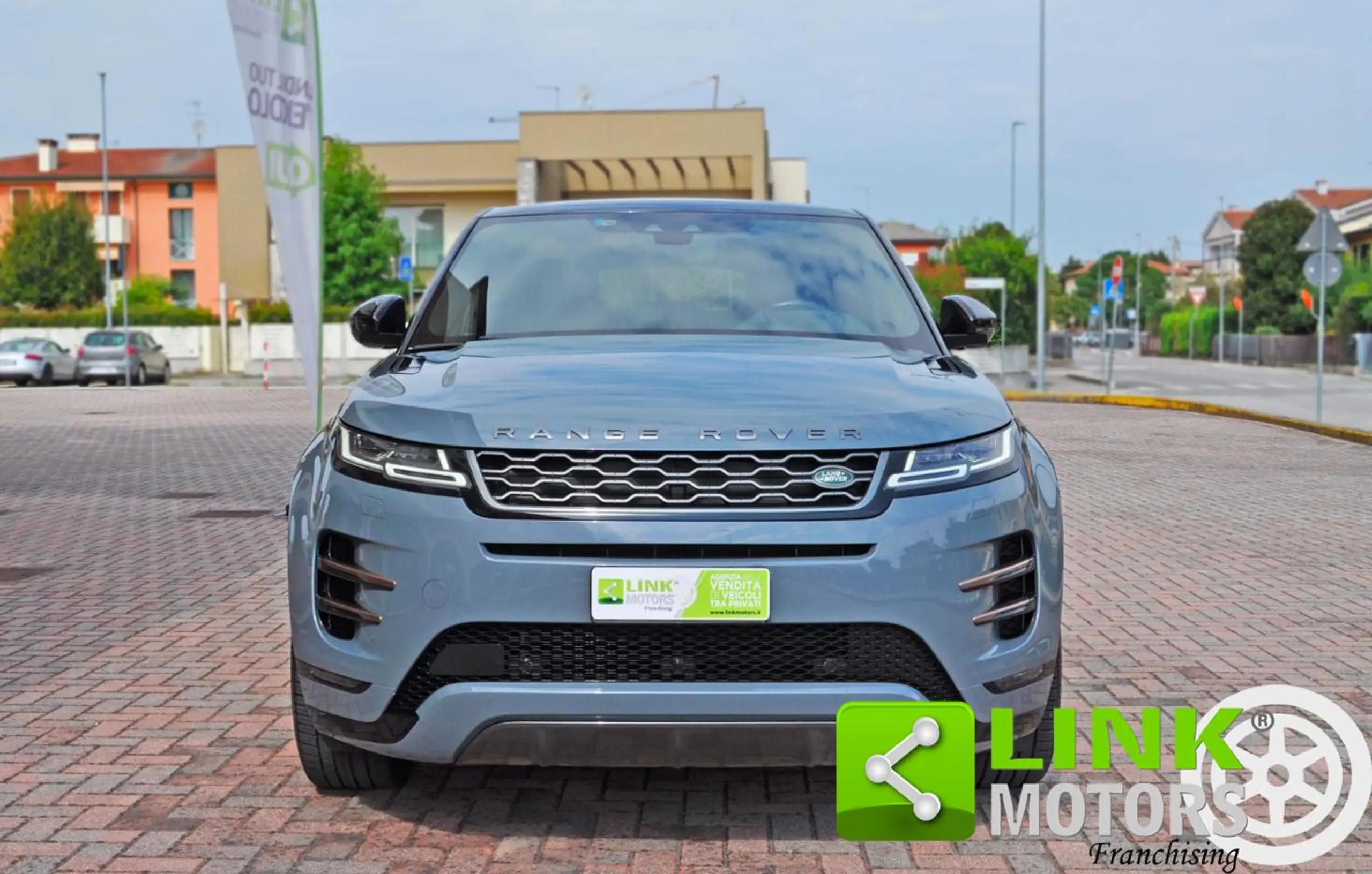 Land Rover - Range Rover Evoque