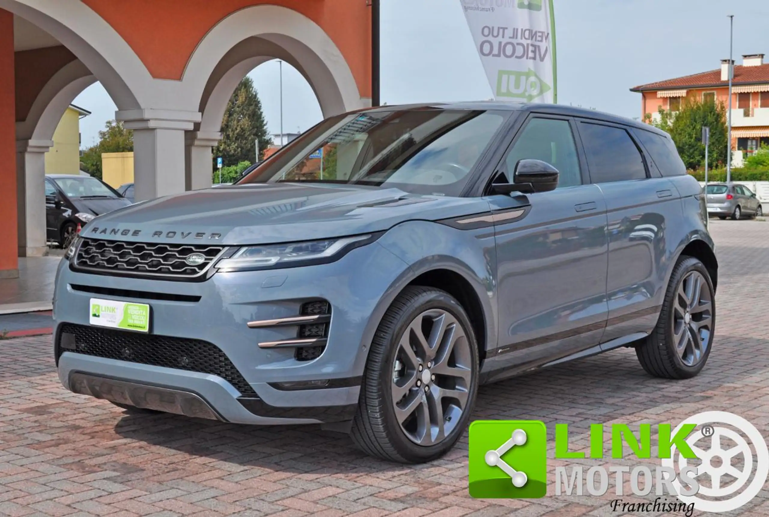 Land Rover - Range Rover Evoque