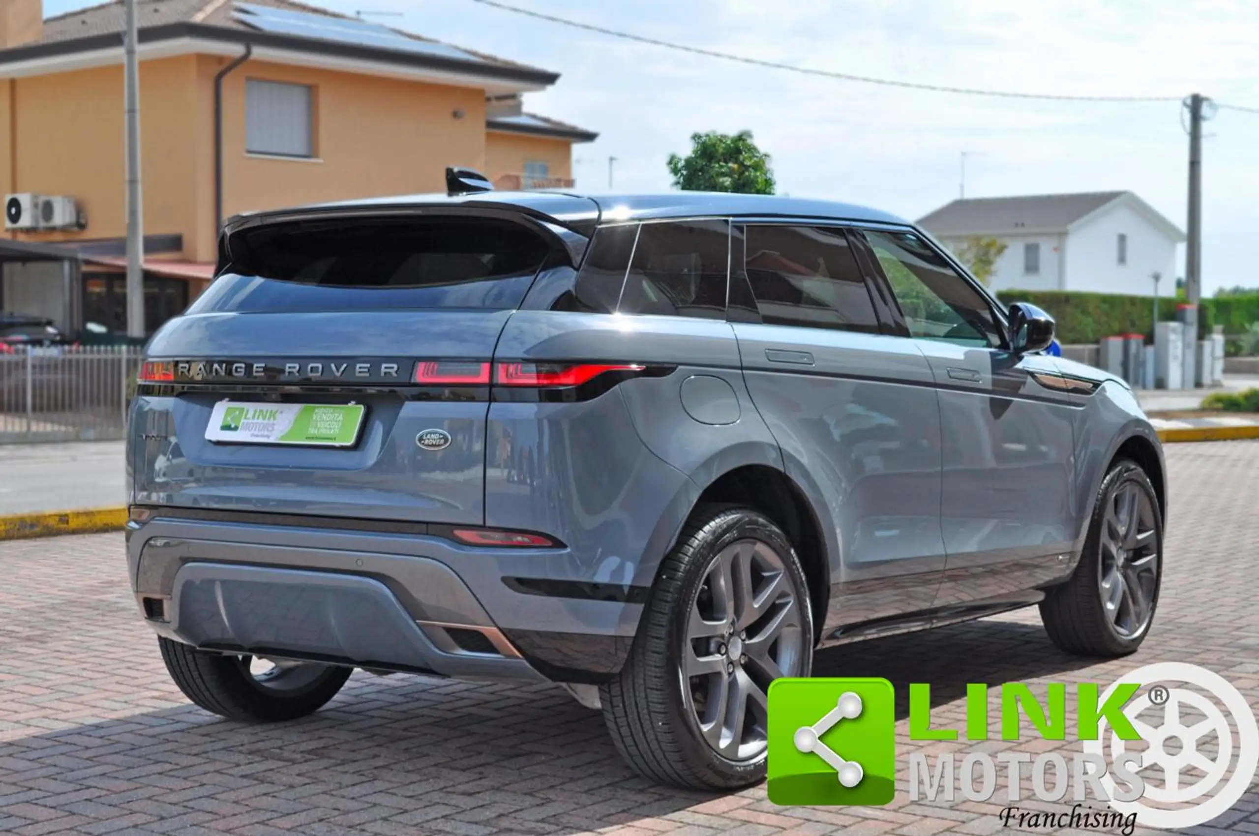 Land Rover - Range Rover Evoque