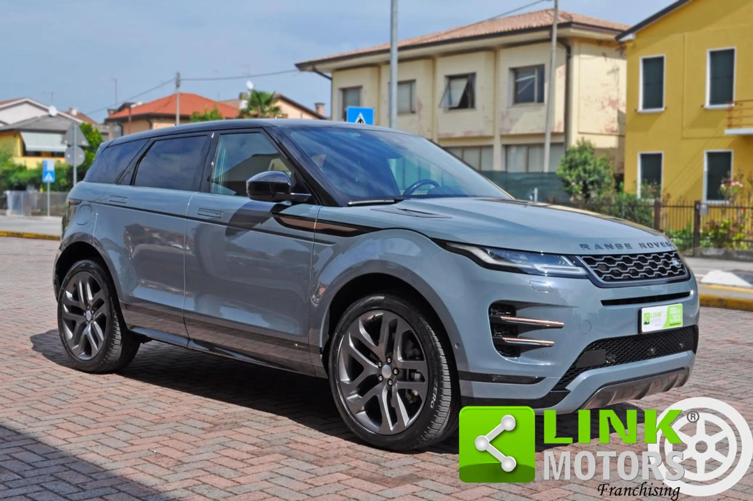 Land Rover - Range Rover Evoque