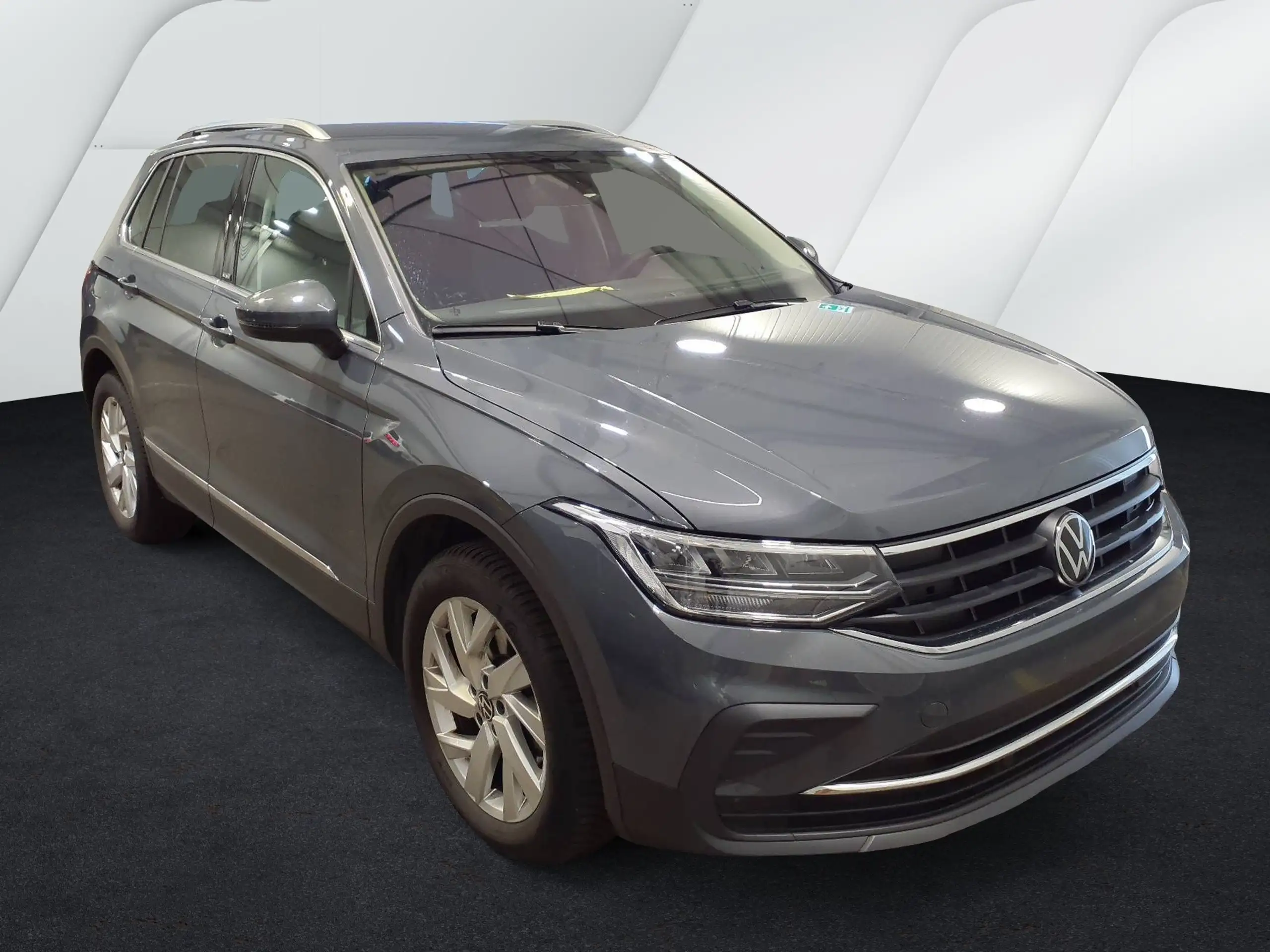 Volkswagen - Tiguan