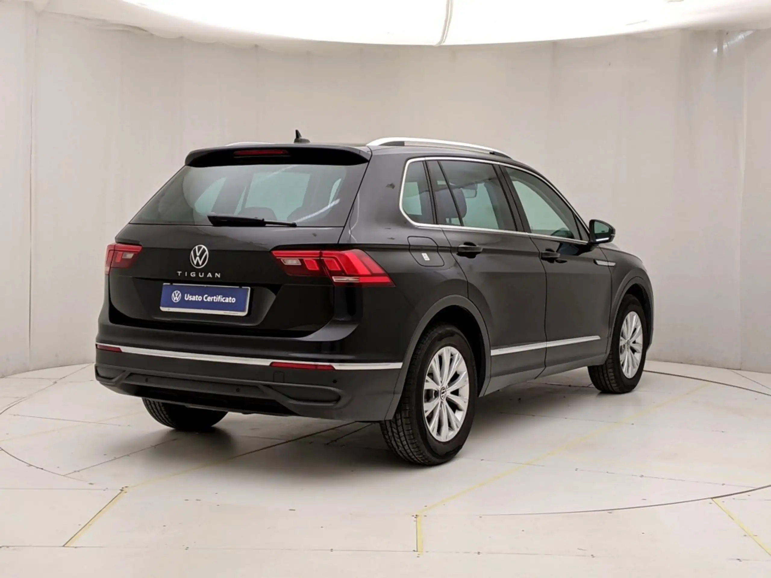 Volkswagen - Tiguan