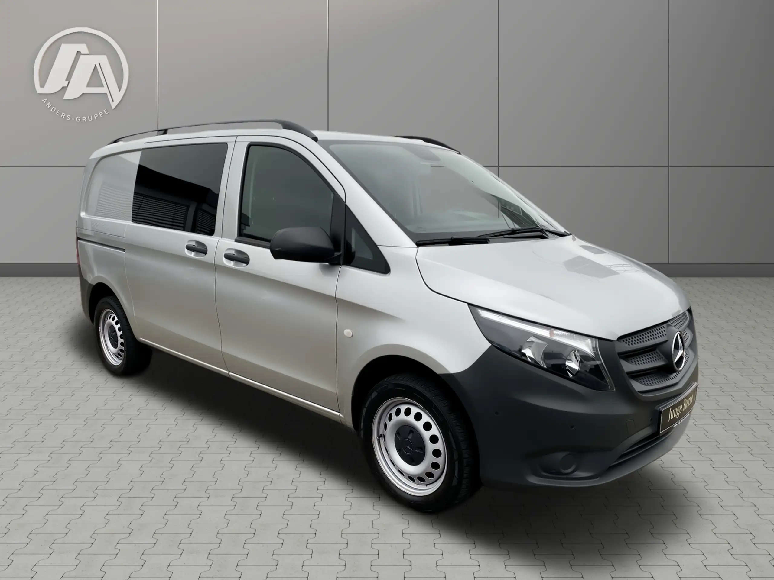 Mercedes-Benz - Vito