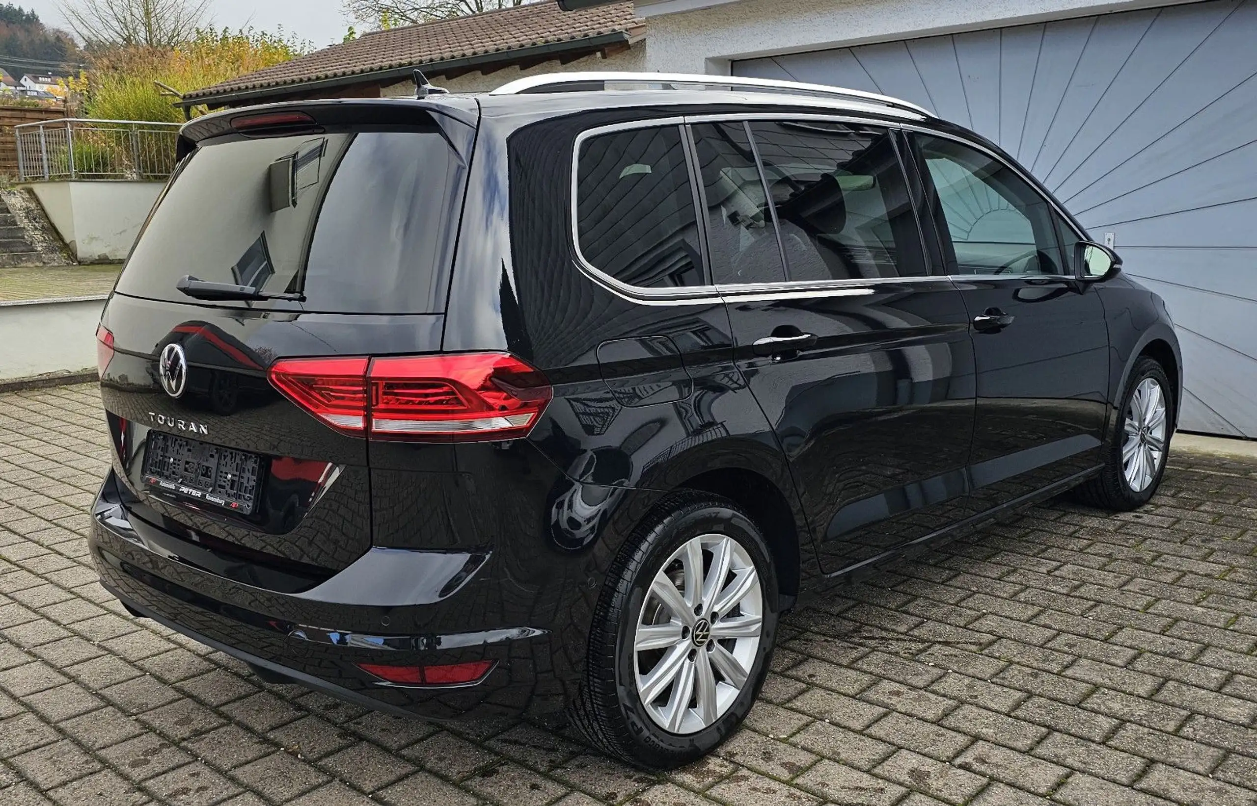 Volkswagen - Touran