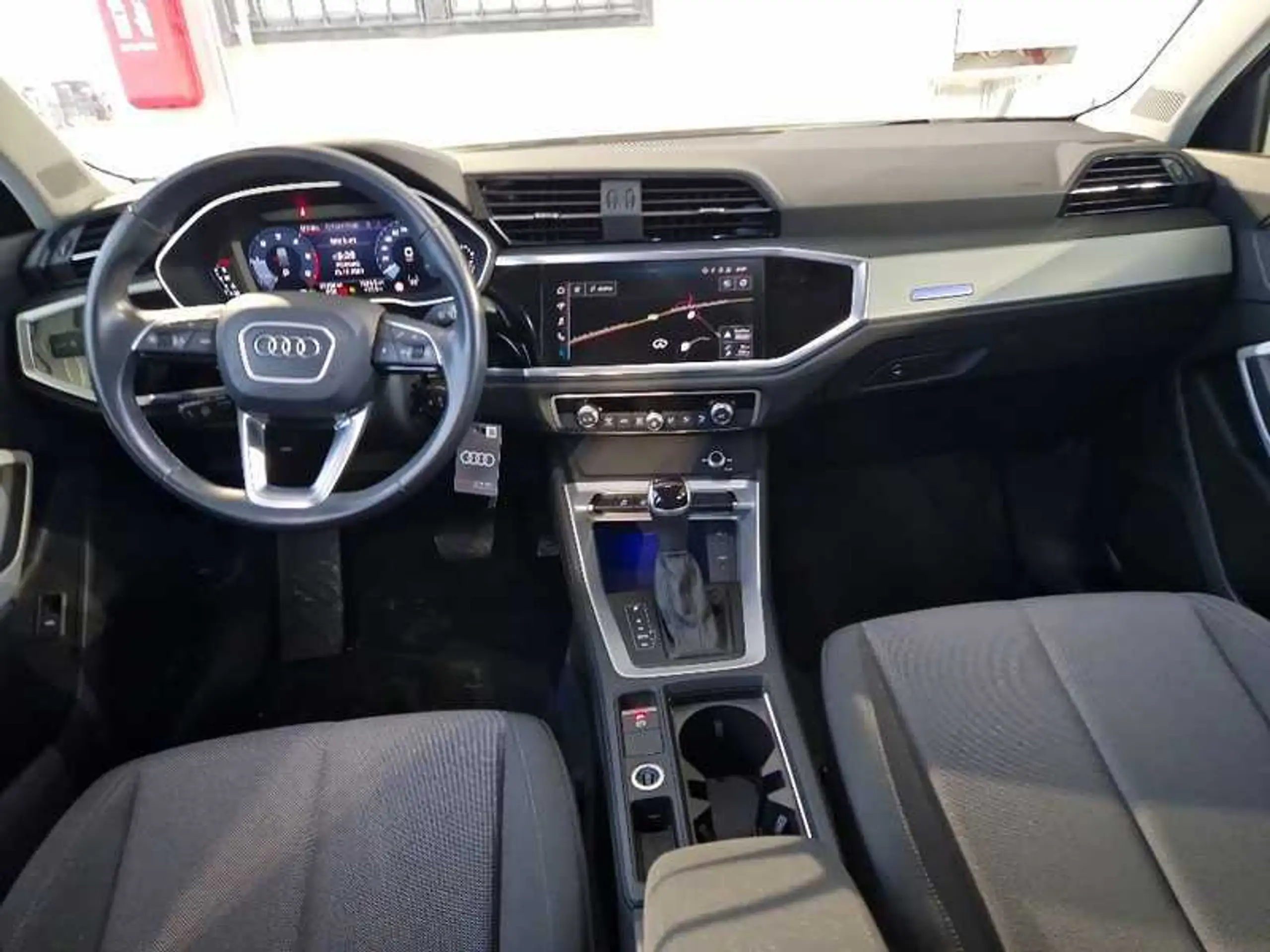 Audi - Q3