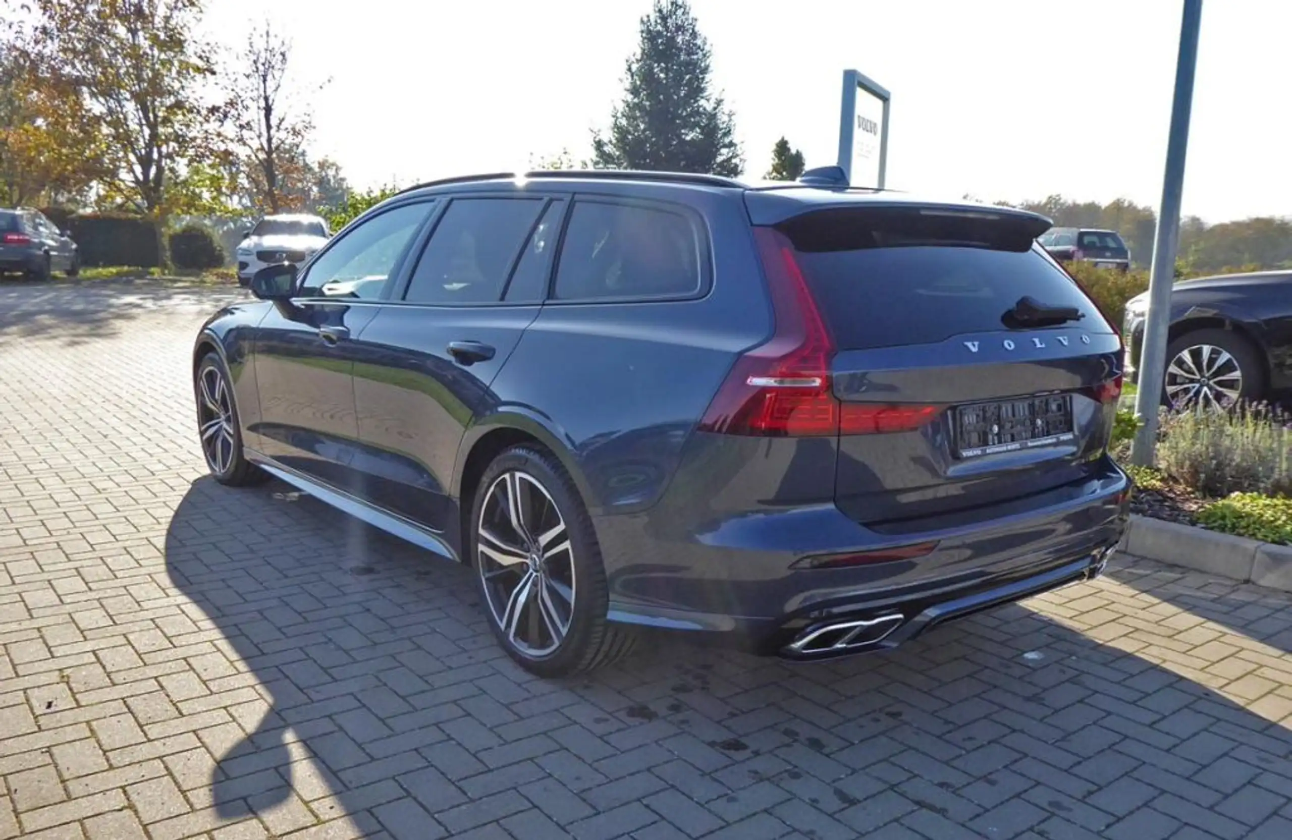 Volvo - V60