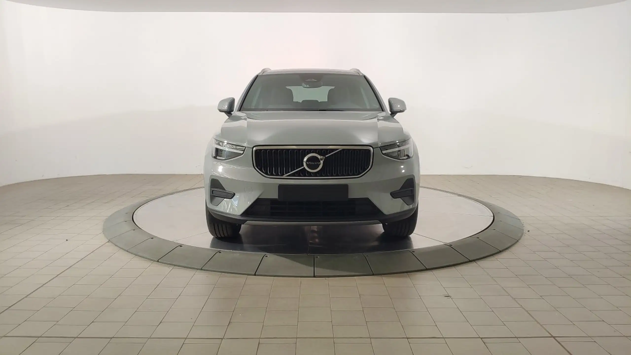 Volvo - XC40