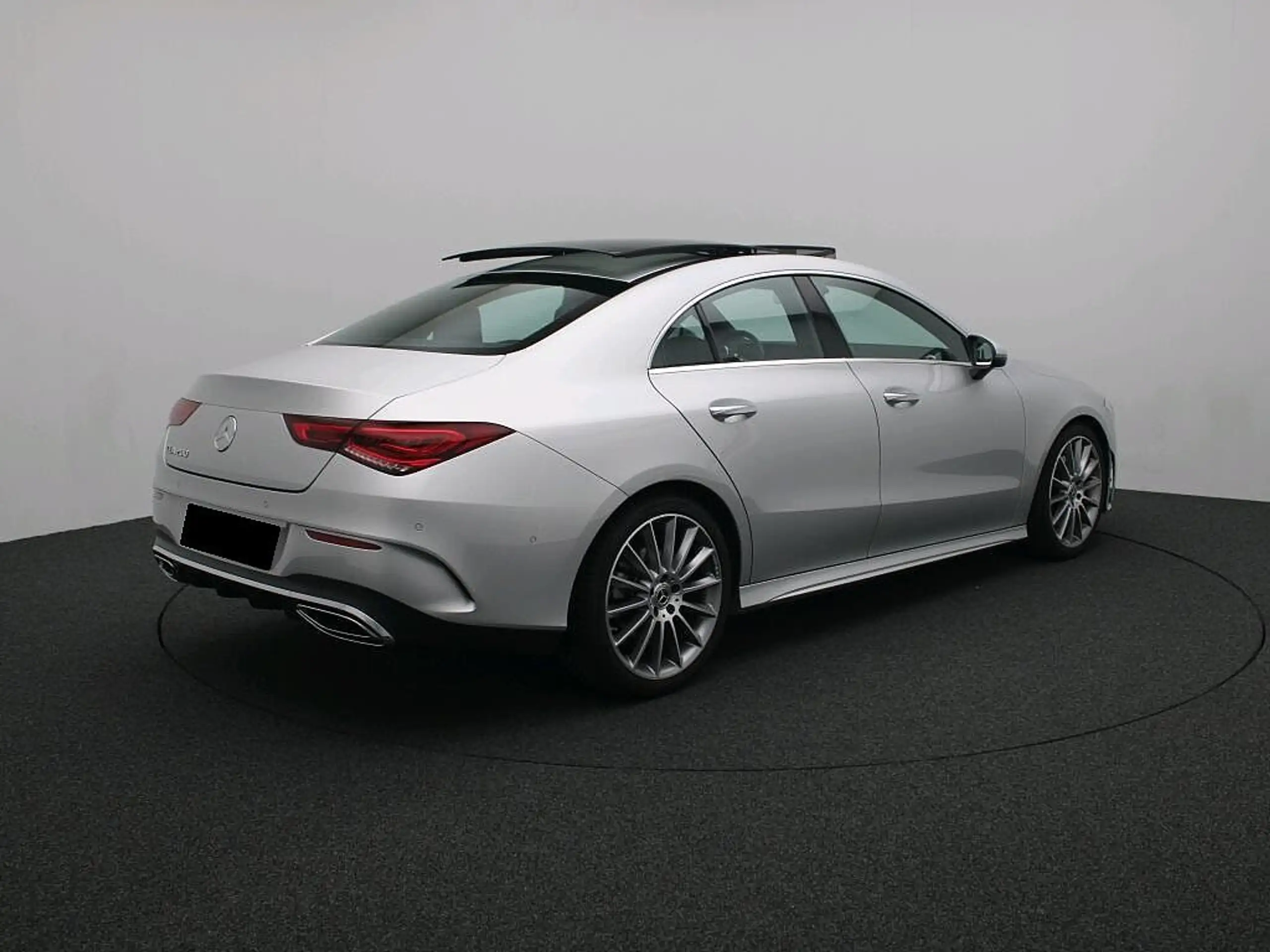 Mercedes-Benz - CLA 200