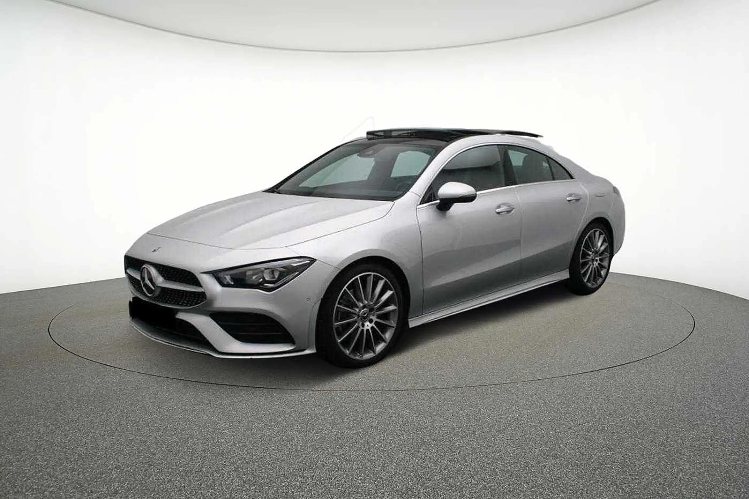 Mercedes-Benz - CLA 200