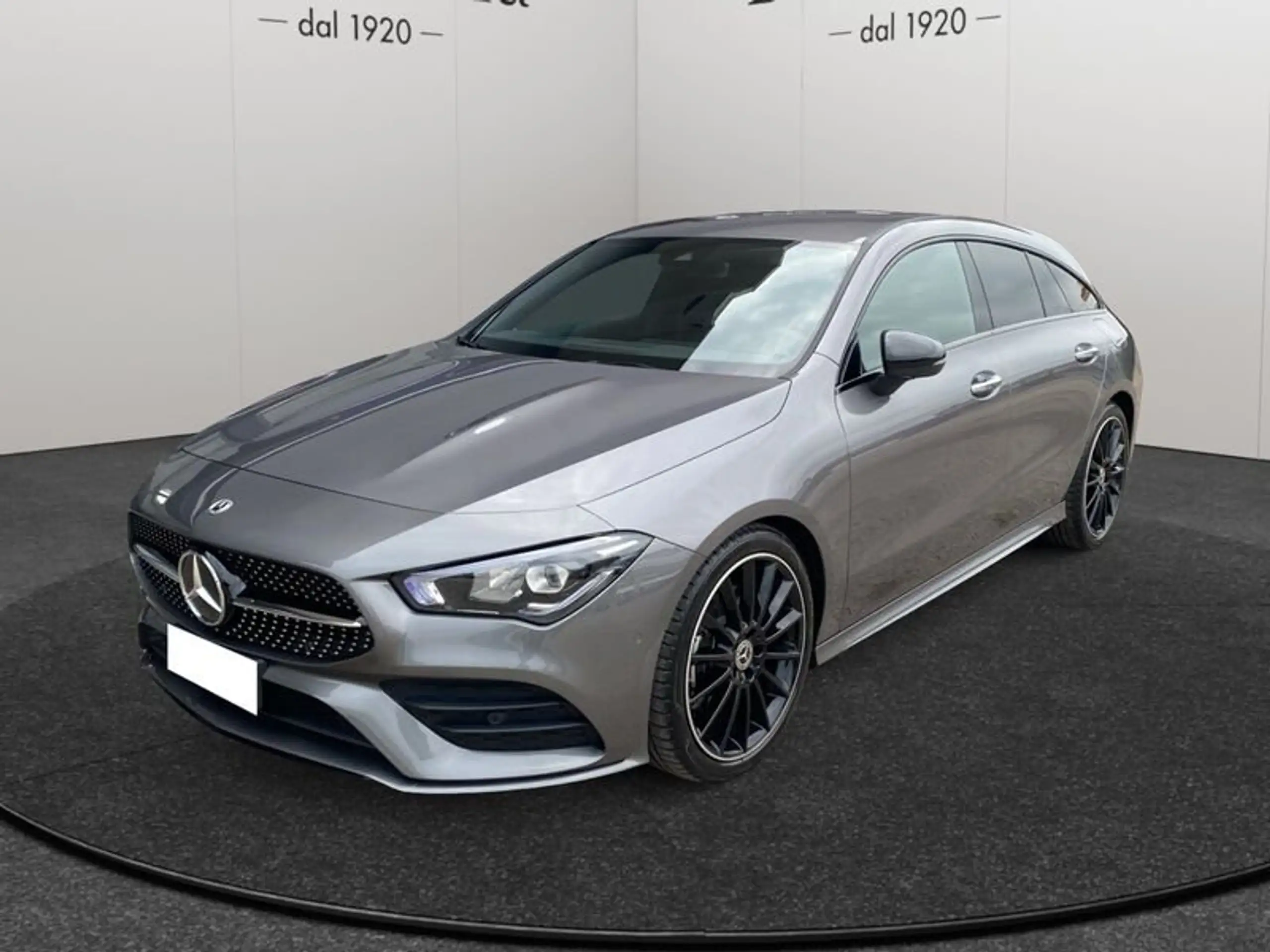 Mercedes-Benz - CLA 200