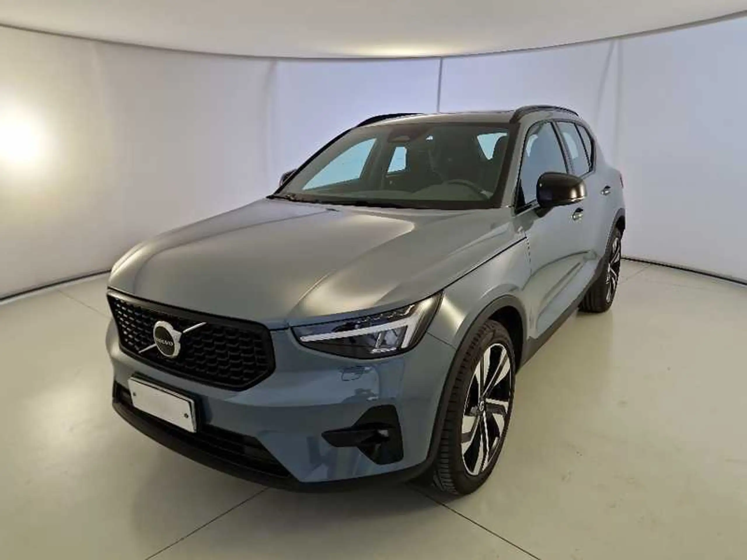 Volvo - XC40