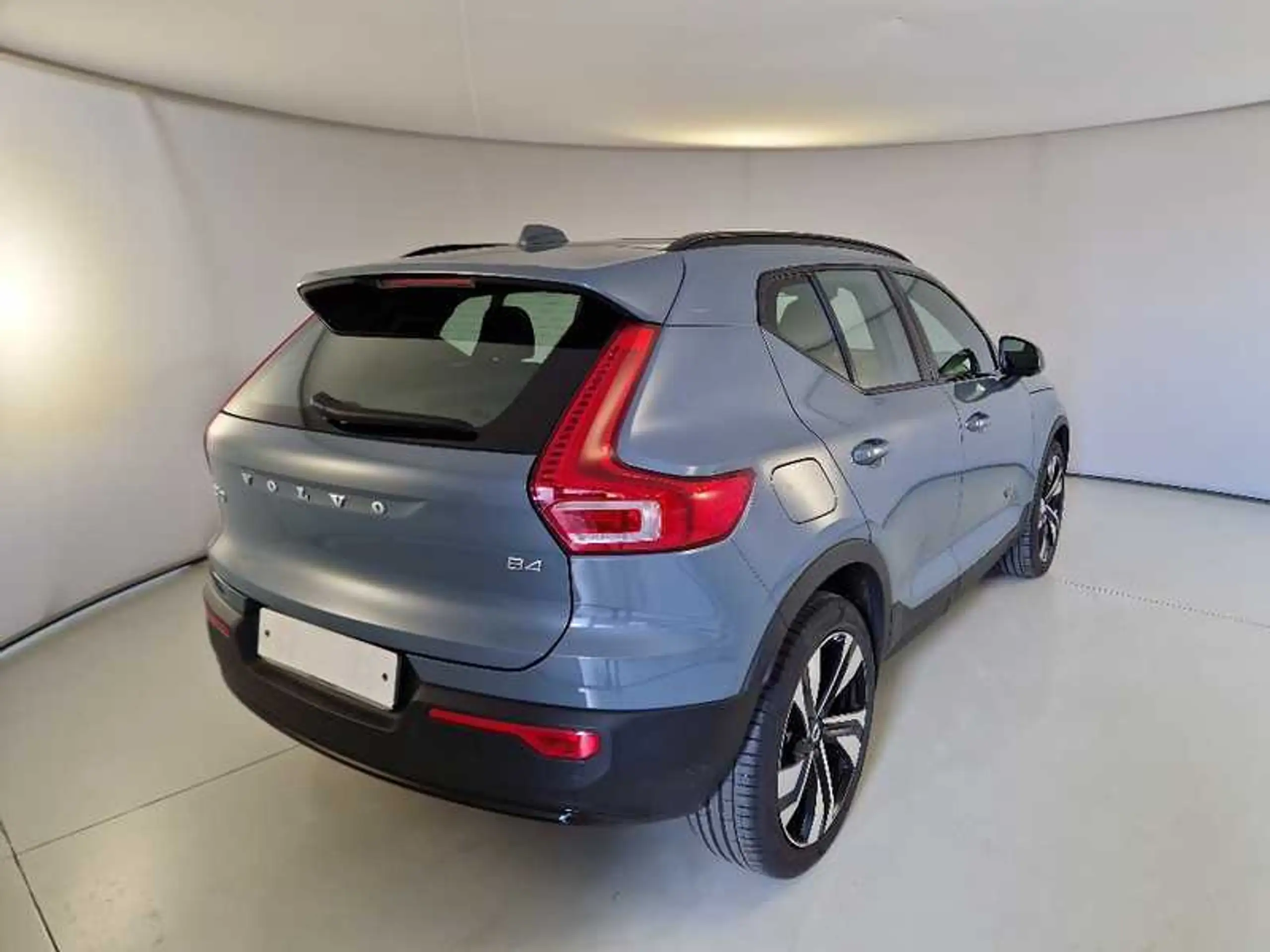 Volvo - XC40