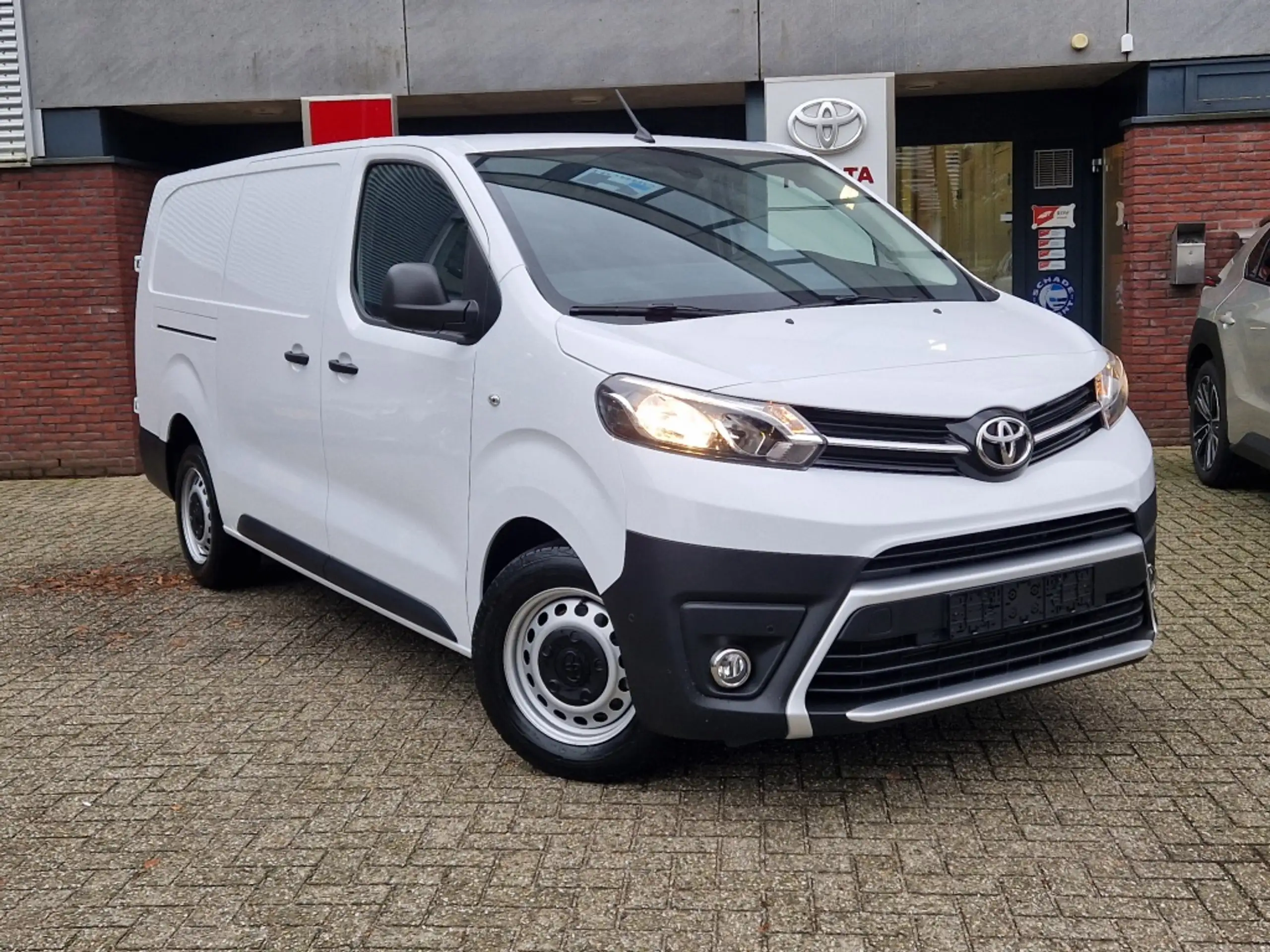 Toyota Proace 2023