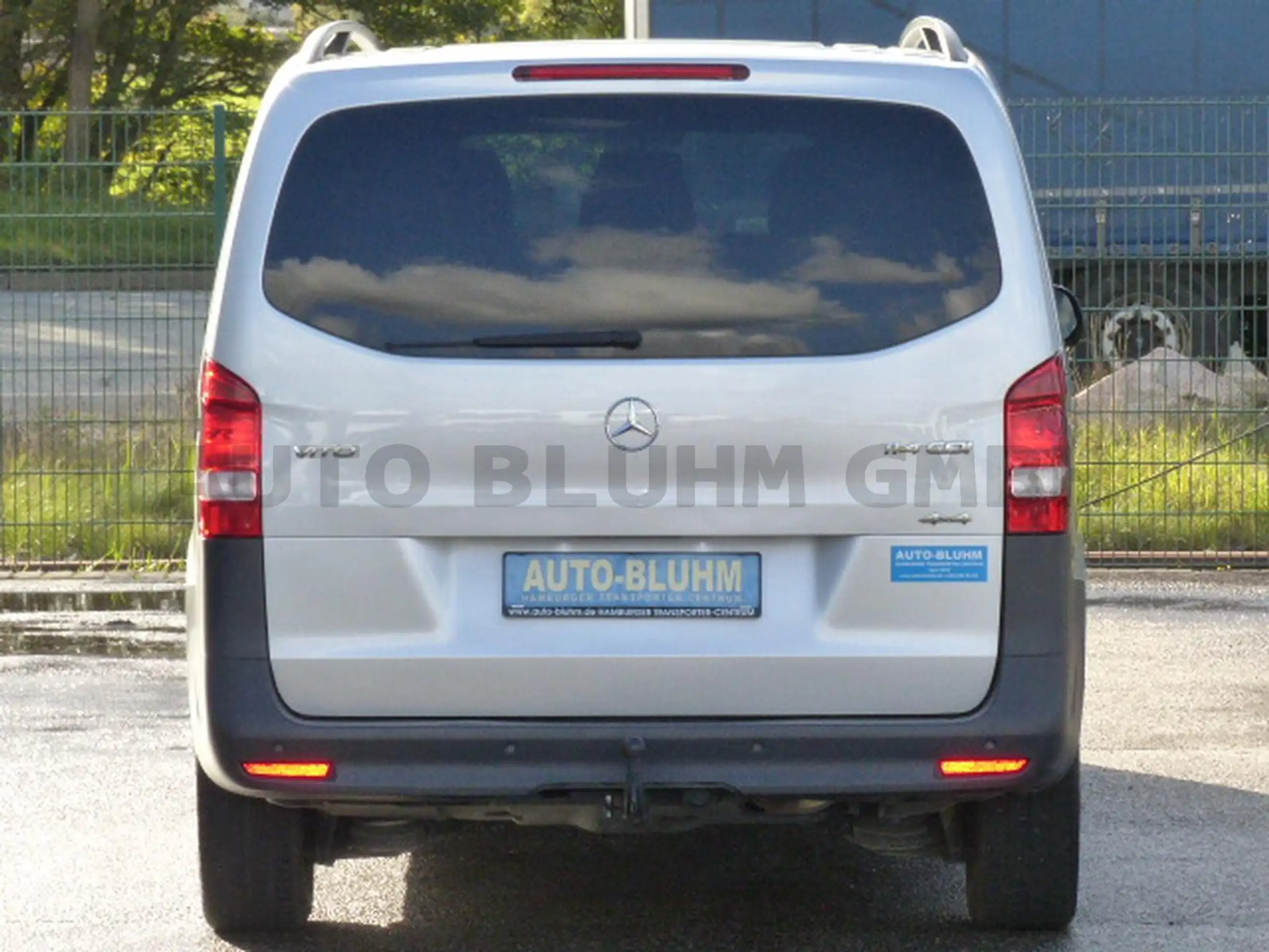 Mercedes-Benz - Vito