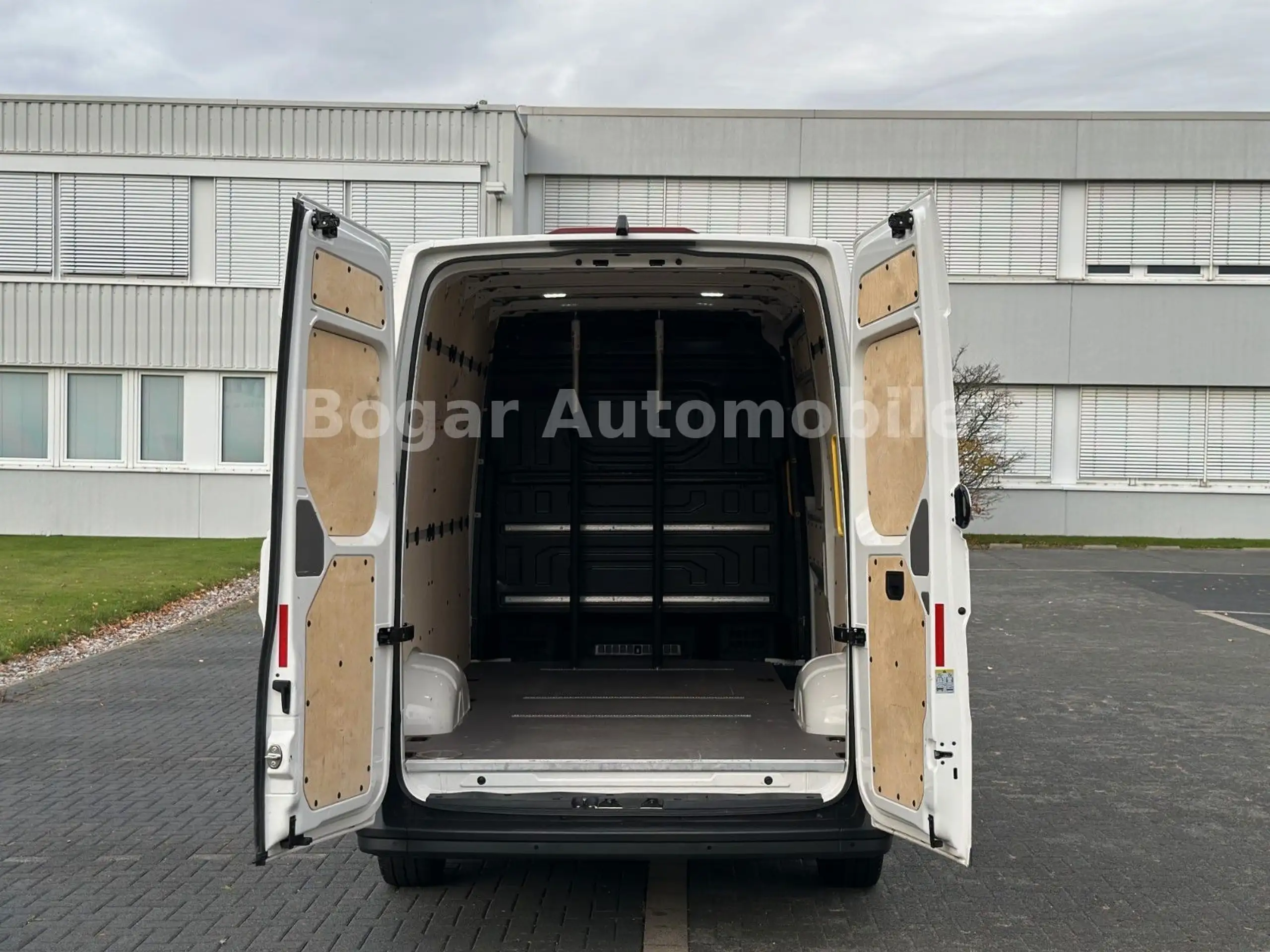 Volkswagen - Crafter