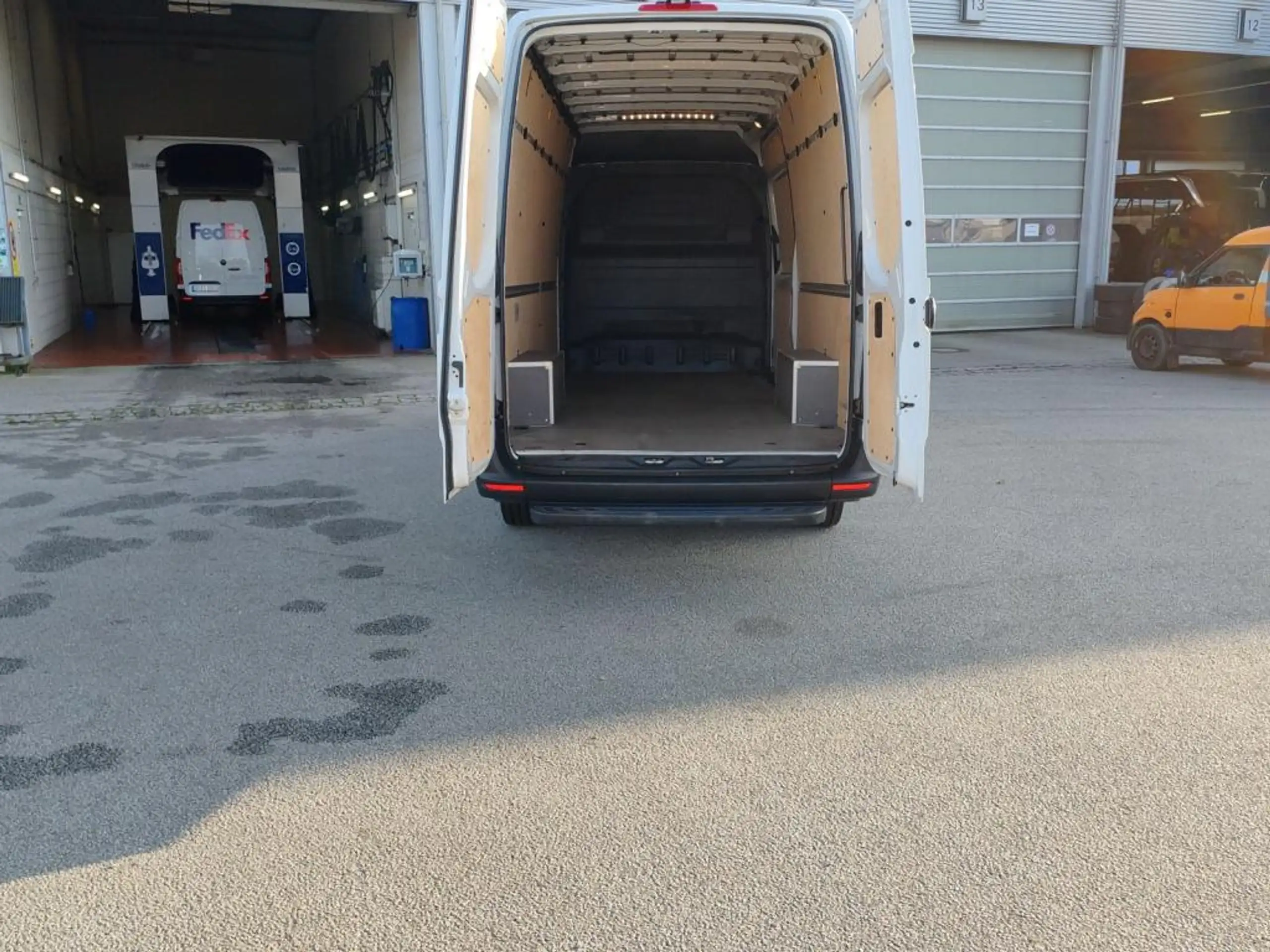 Mercedes-Benz - Sprinter