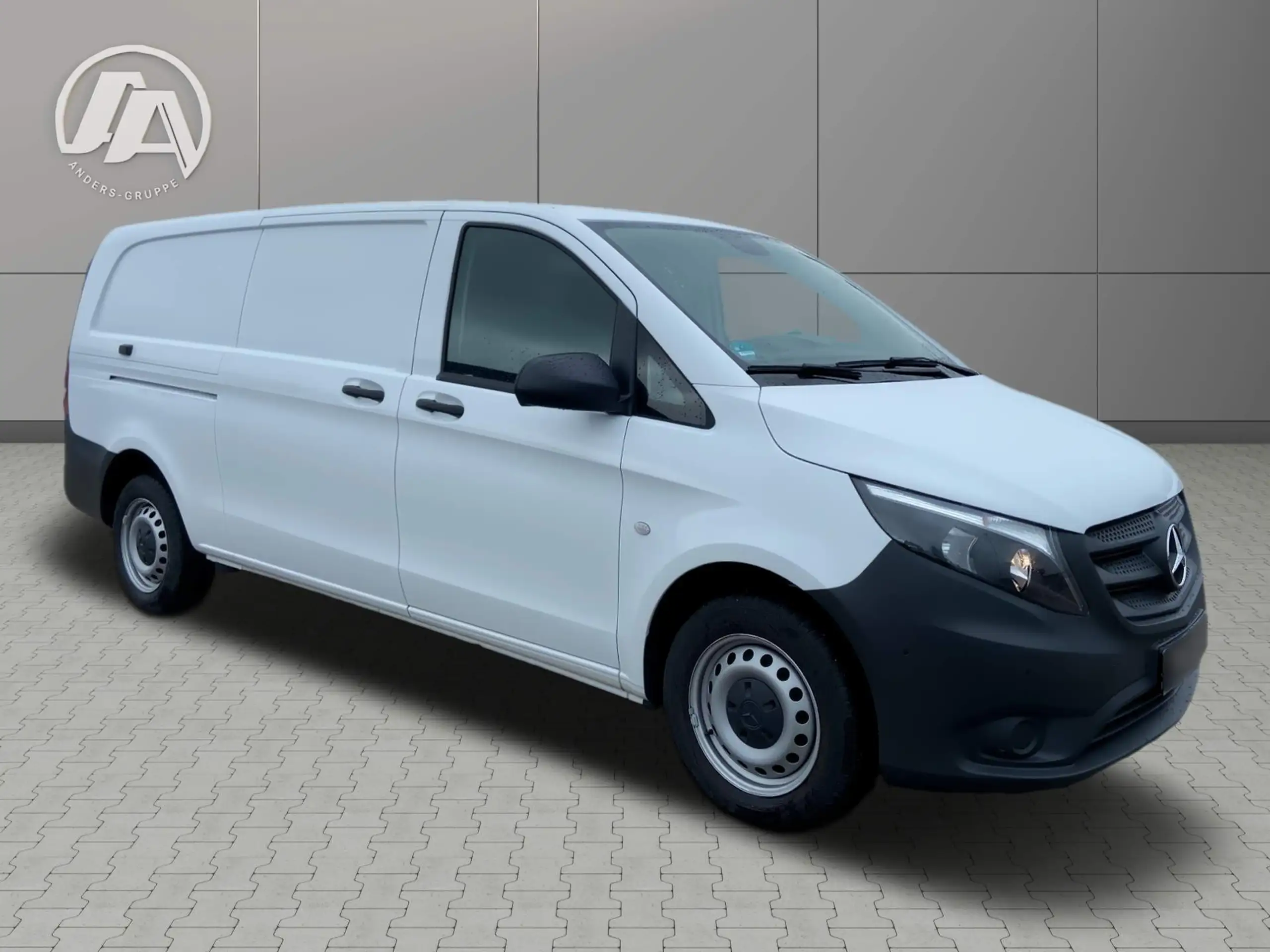 Mercedes-Benz - Vito