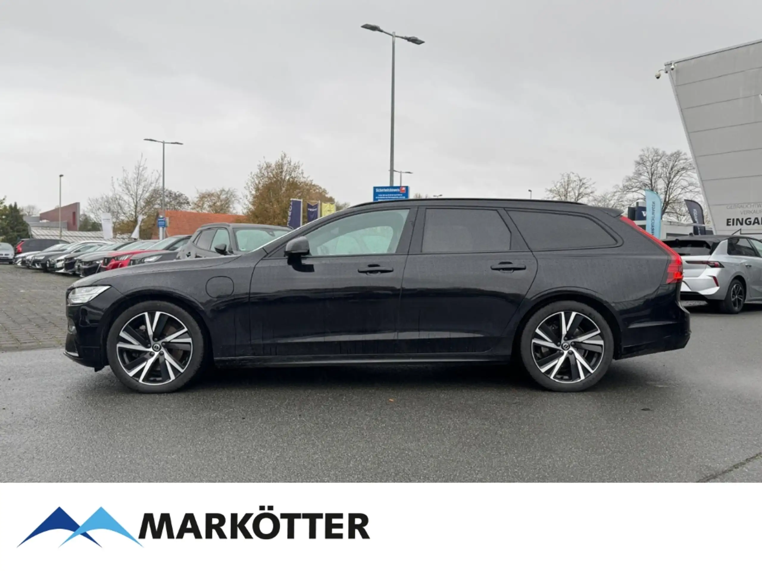 Volvo - V90