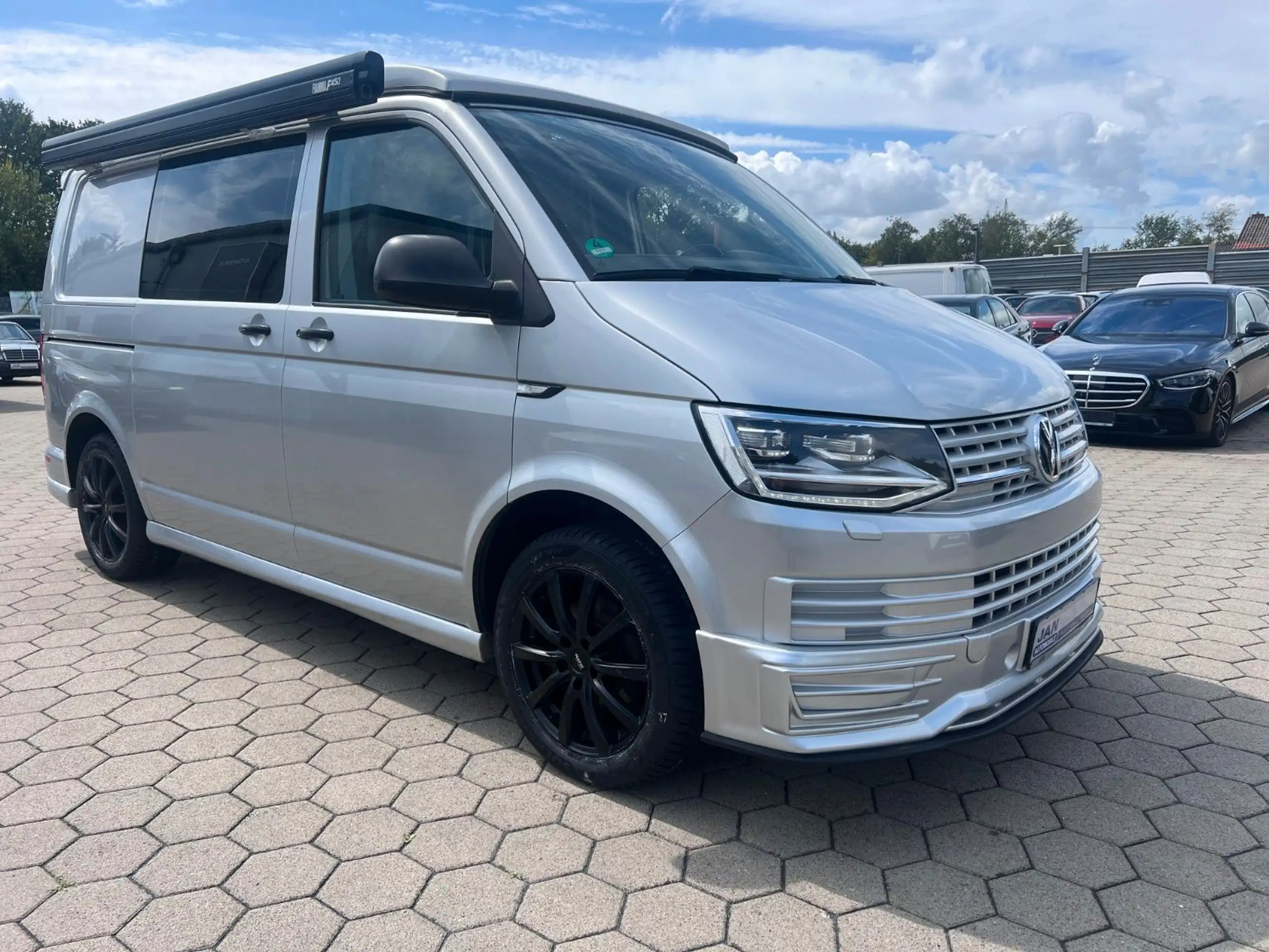 Volkswagen - T6 California