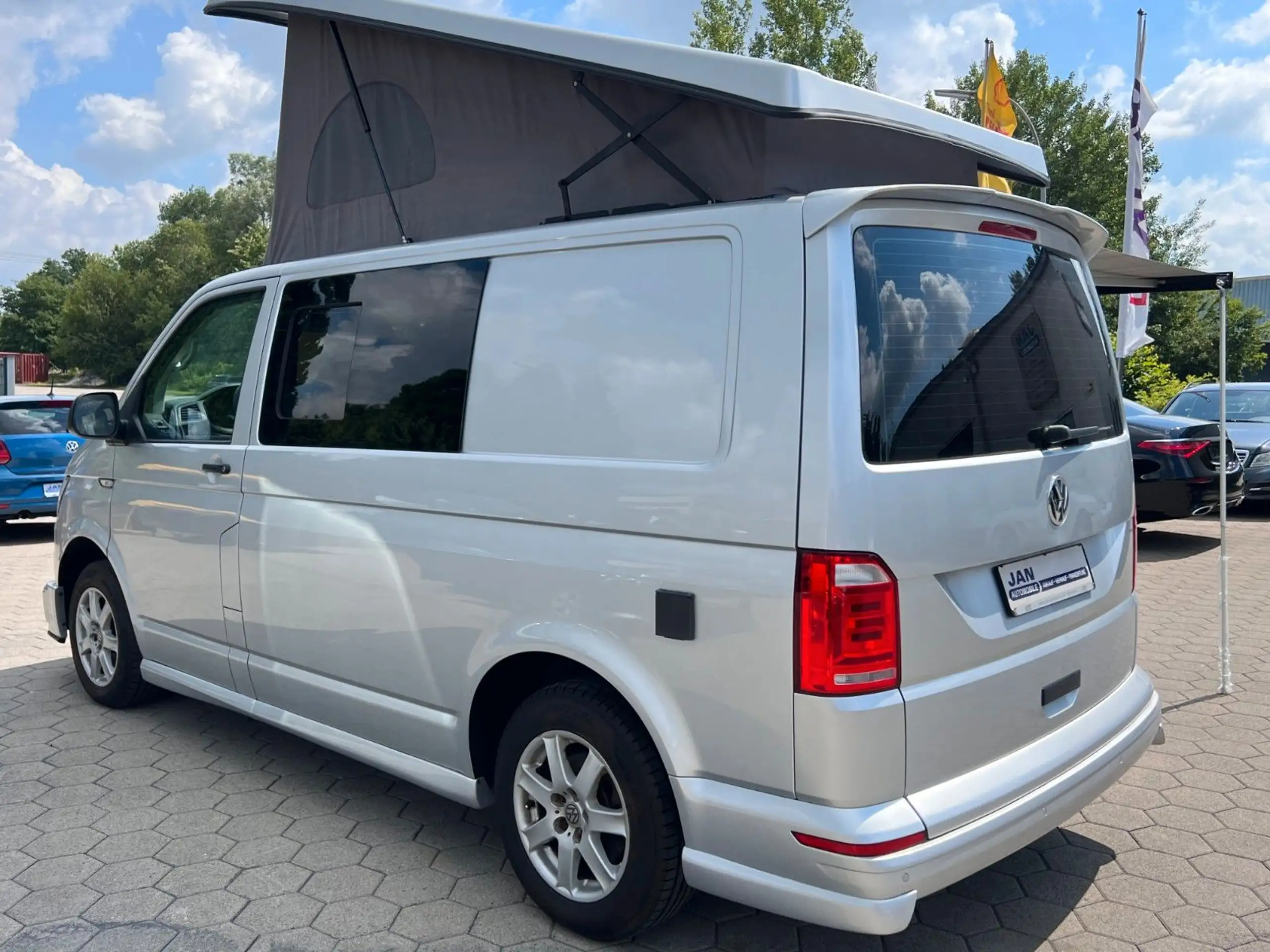 Volkswagen - T6 California