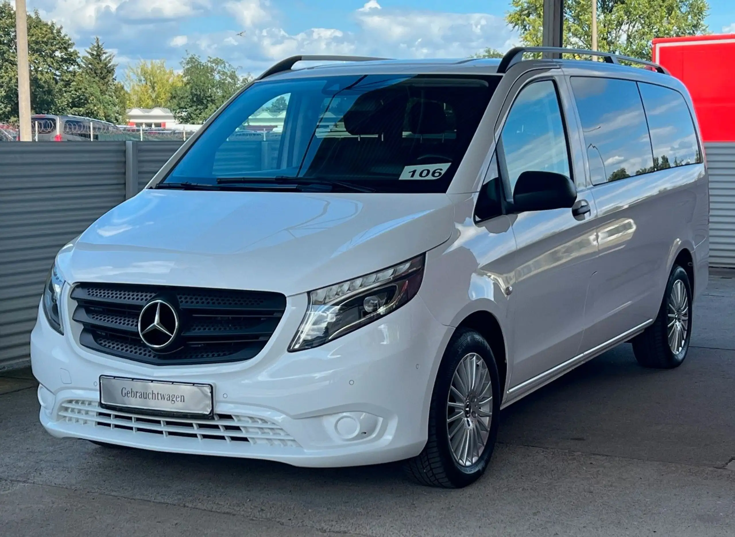 Mercedes-Benz - Vito