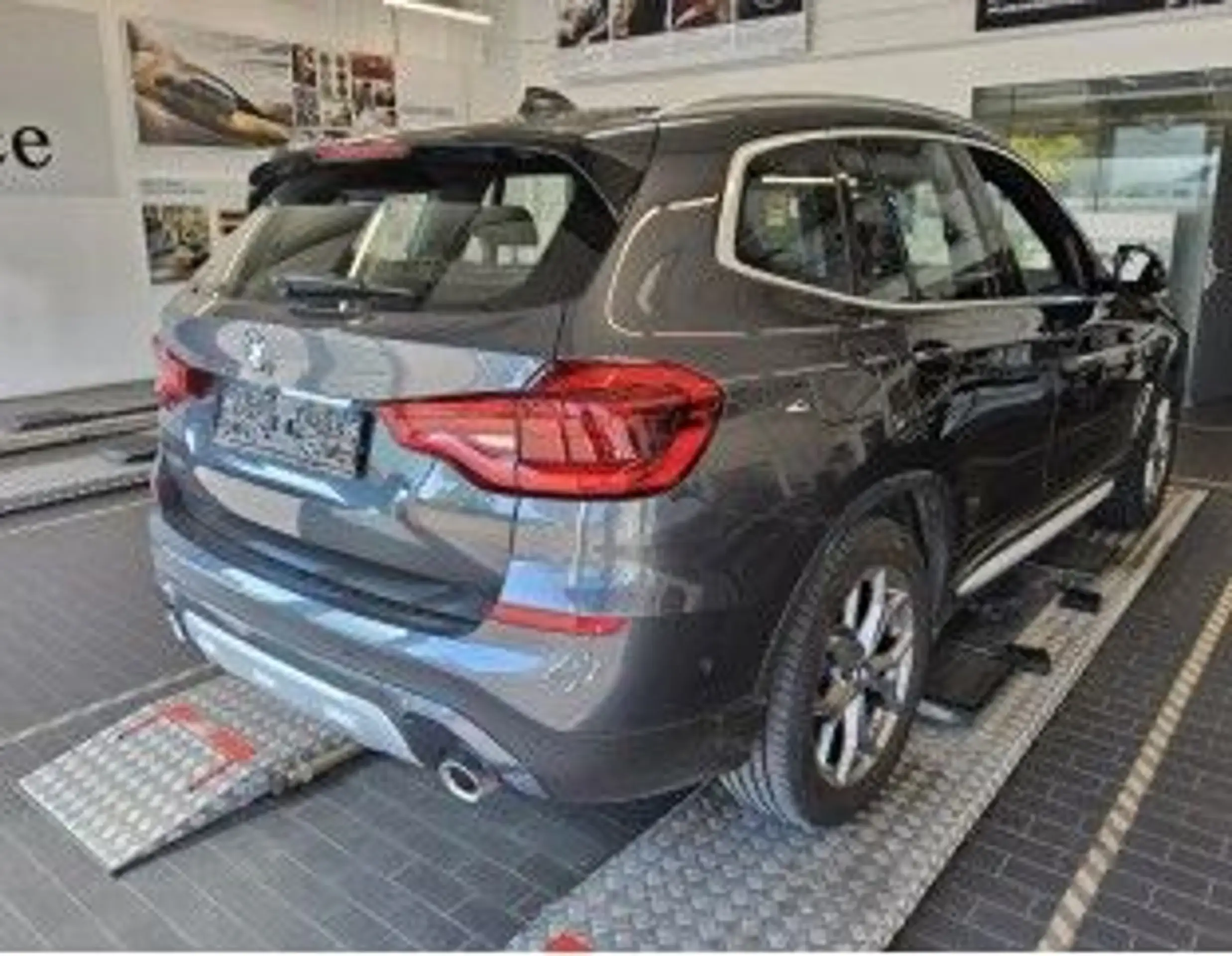 BMW - X3