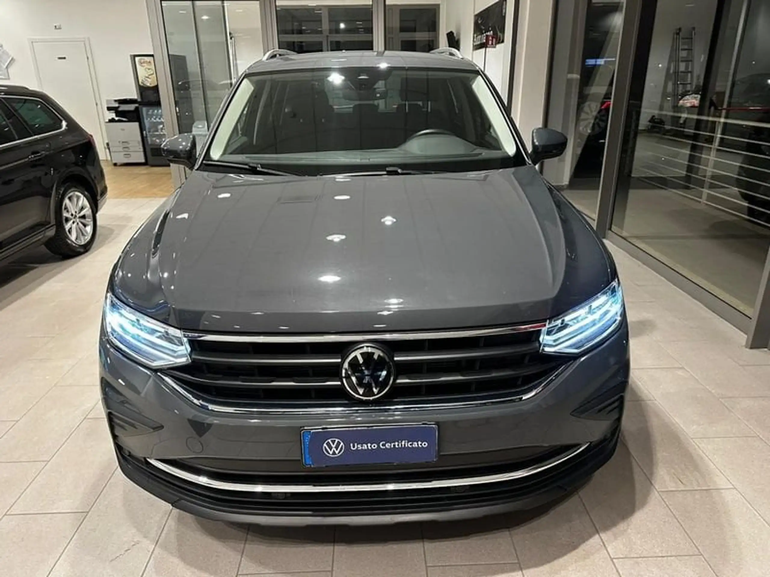 Volkswagen - Tiguan