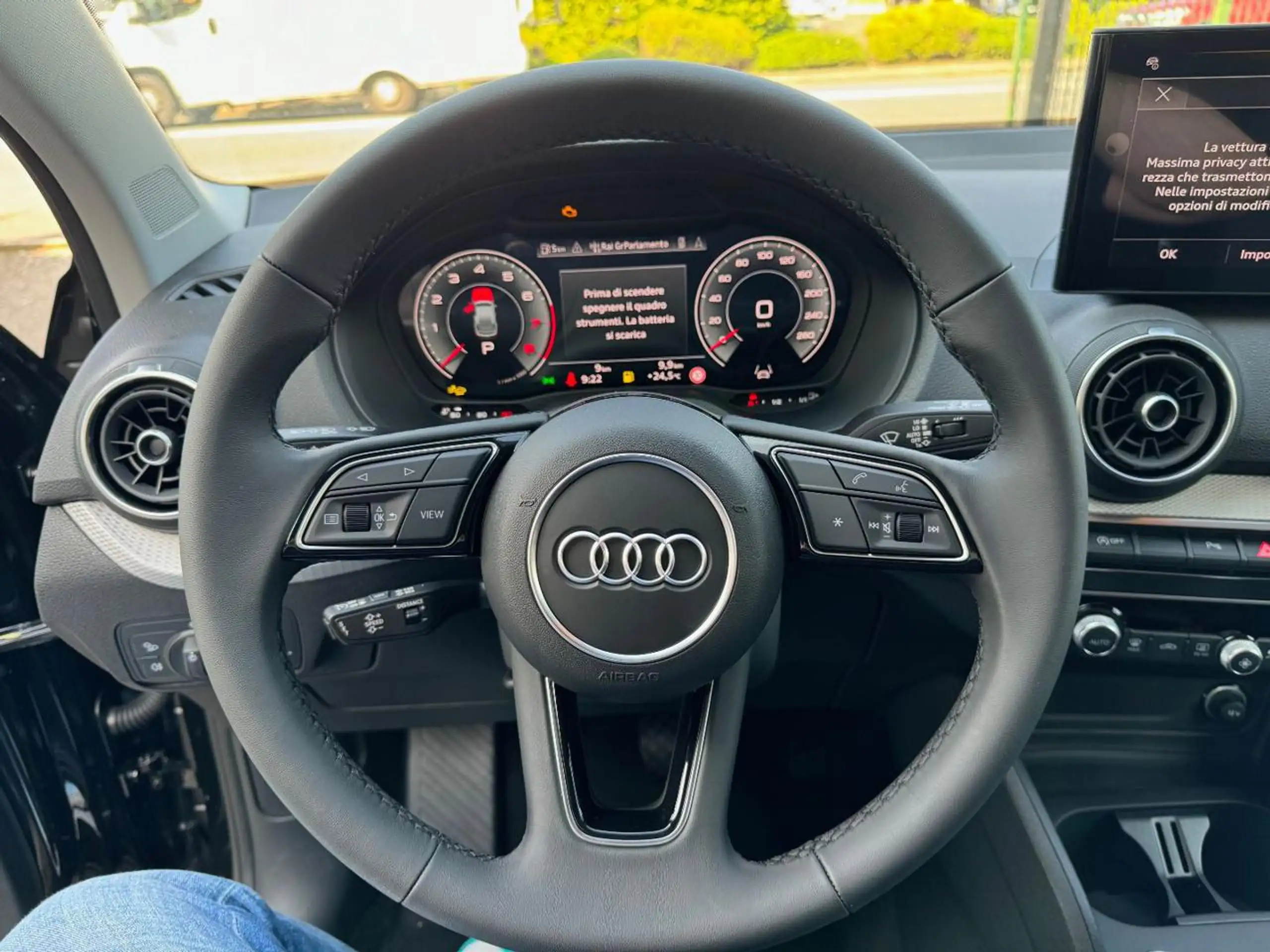 Audi - Q2