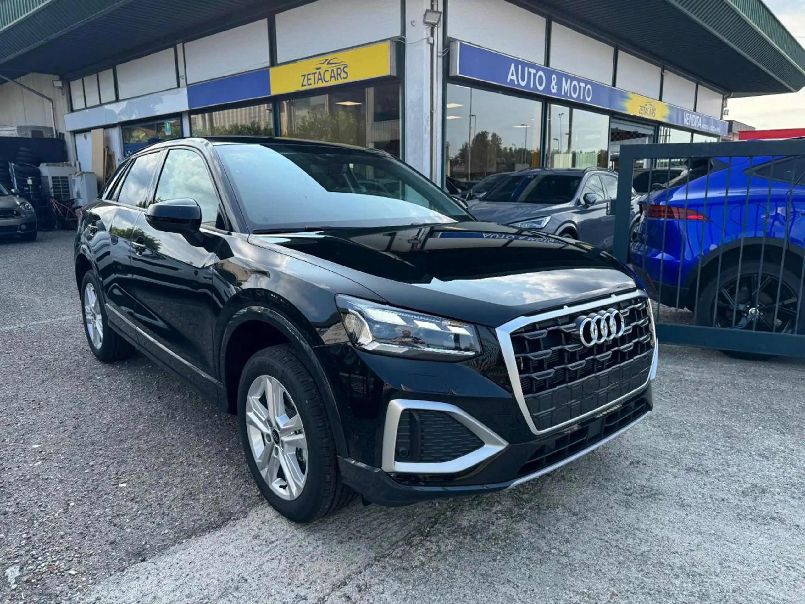 Audi - Q2