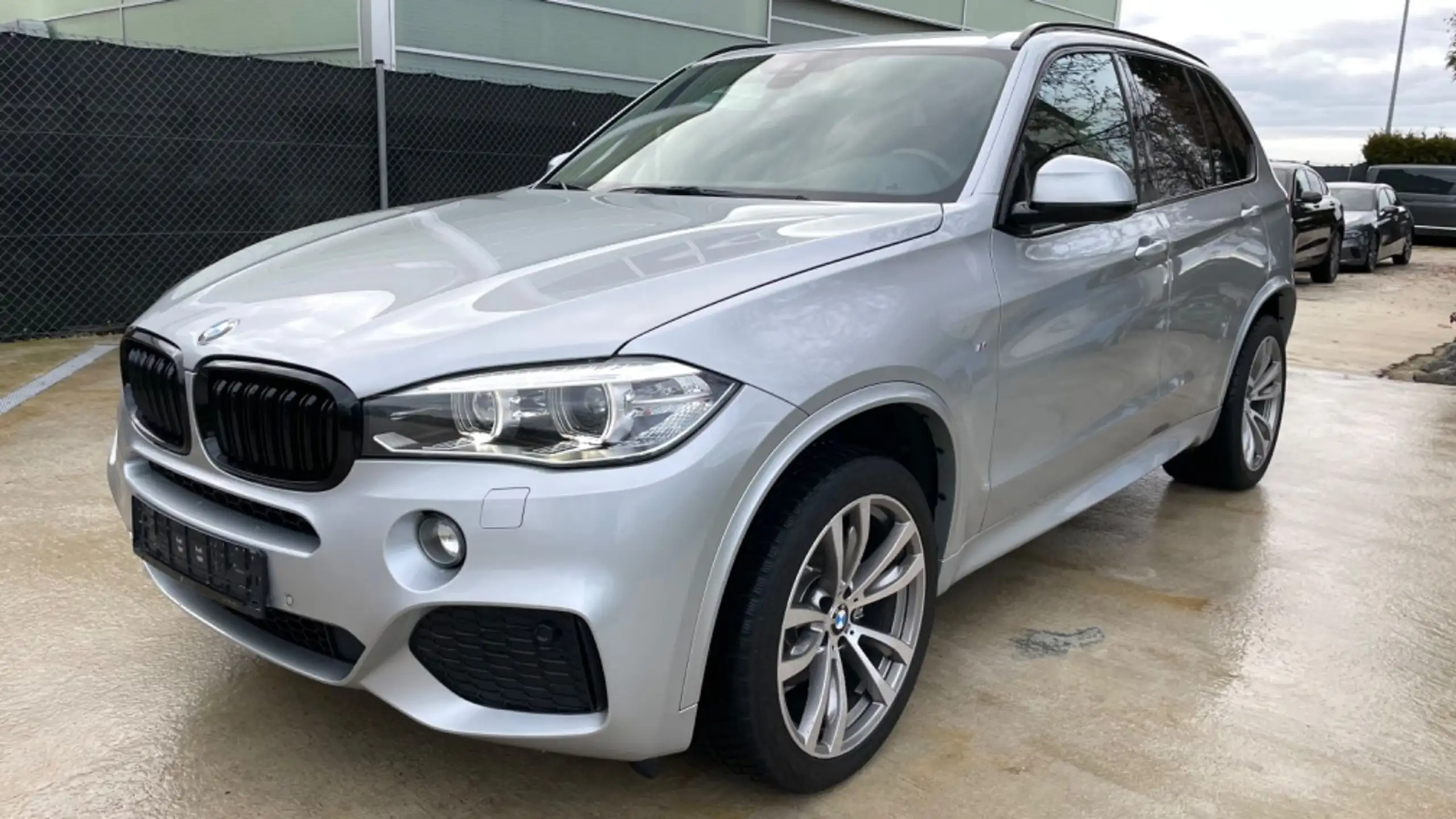 BMW - X5